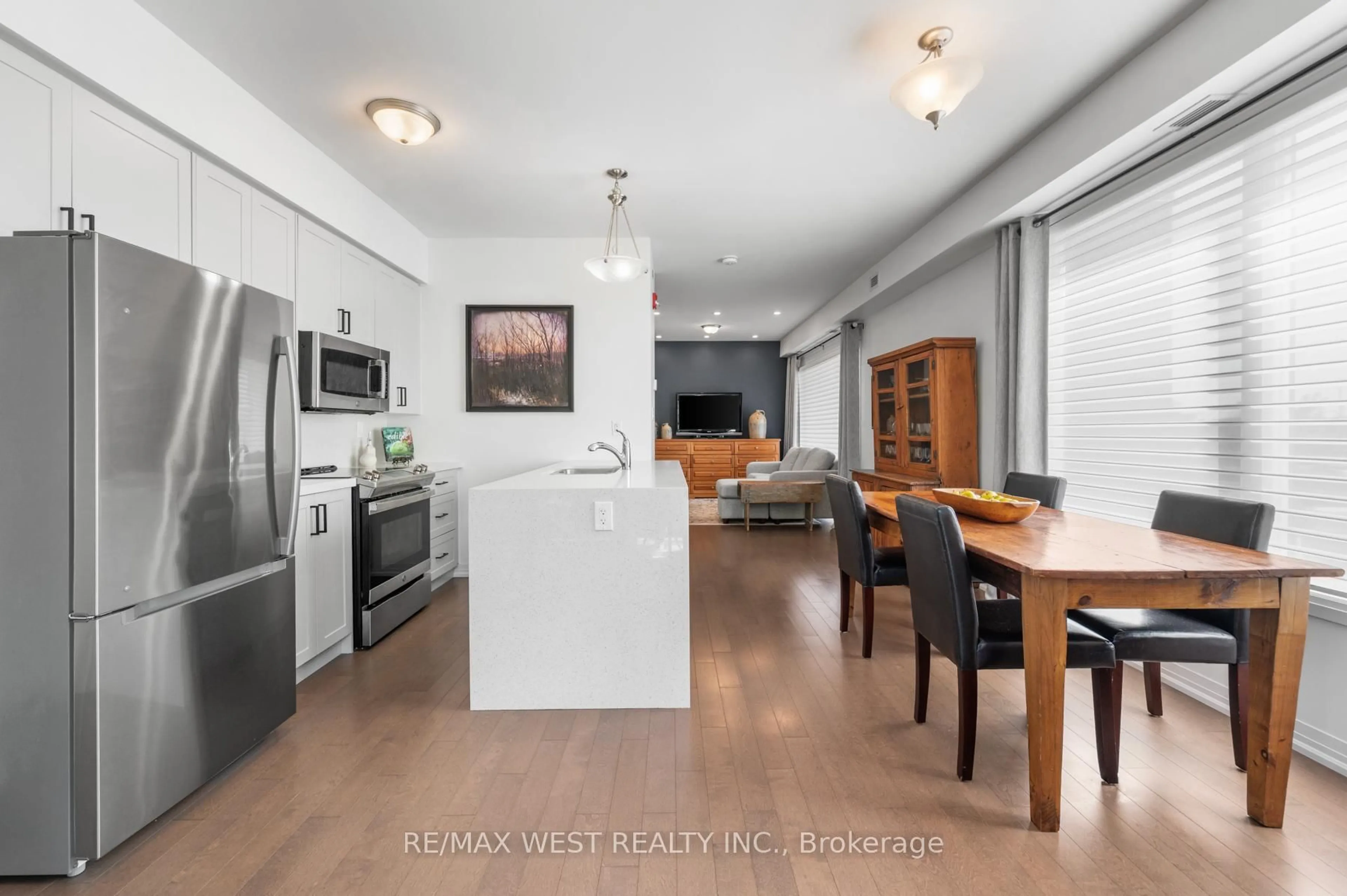 Open concept kitchen, unknown for 164 Cemetery Rd #201, Uxbridge Ontario L9P 0R7
