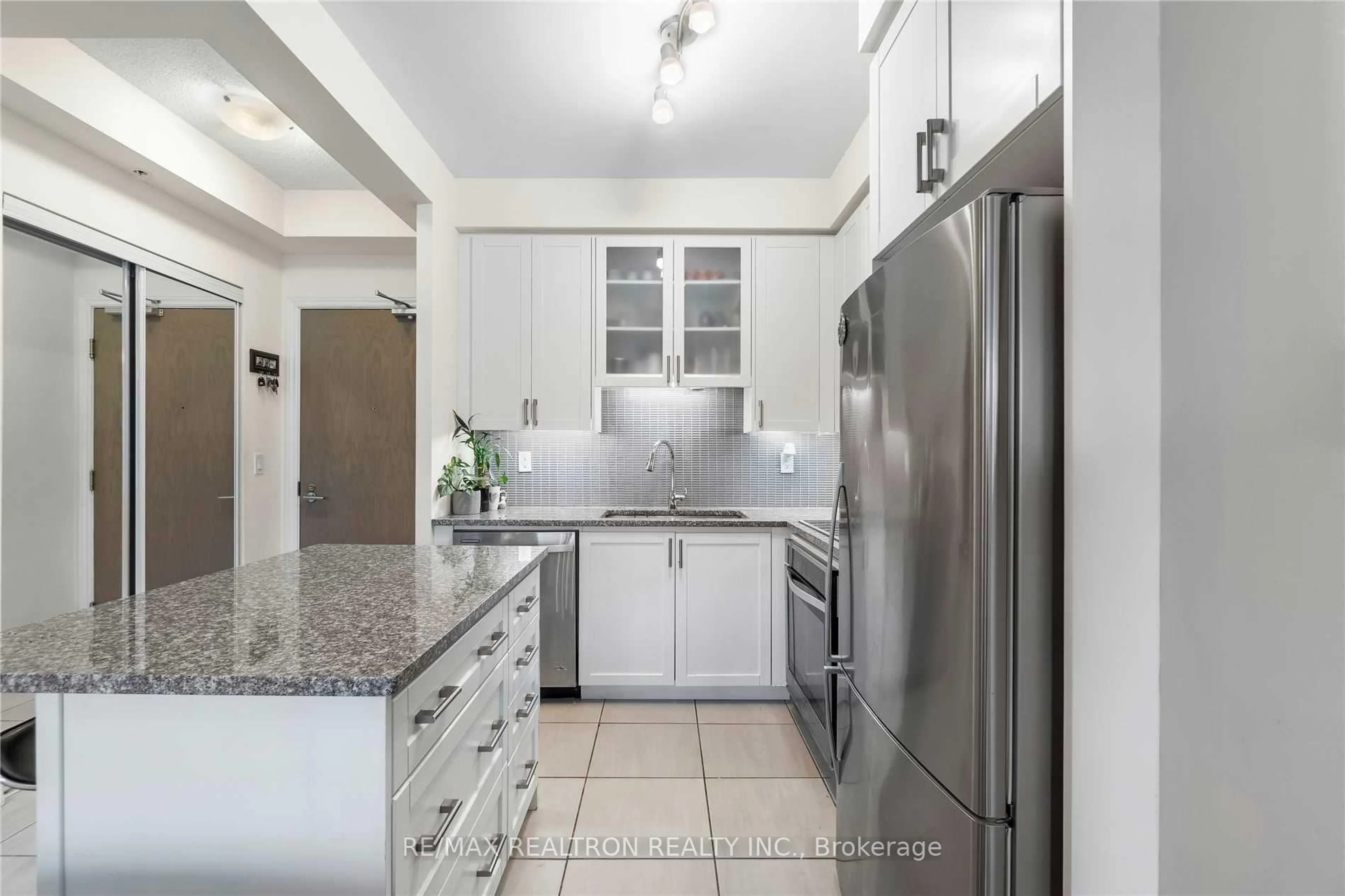 Unknown for 9088 Yonge St #510, Richmond Hill Ontario L4C 0Y6