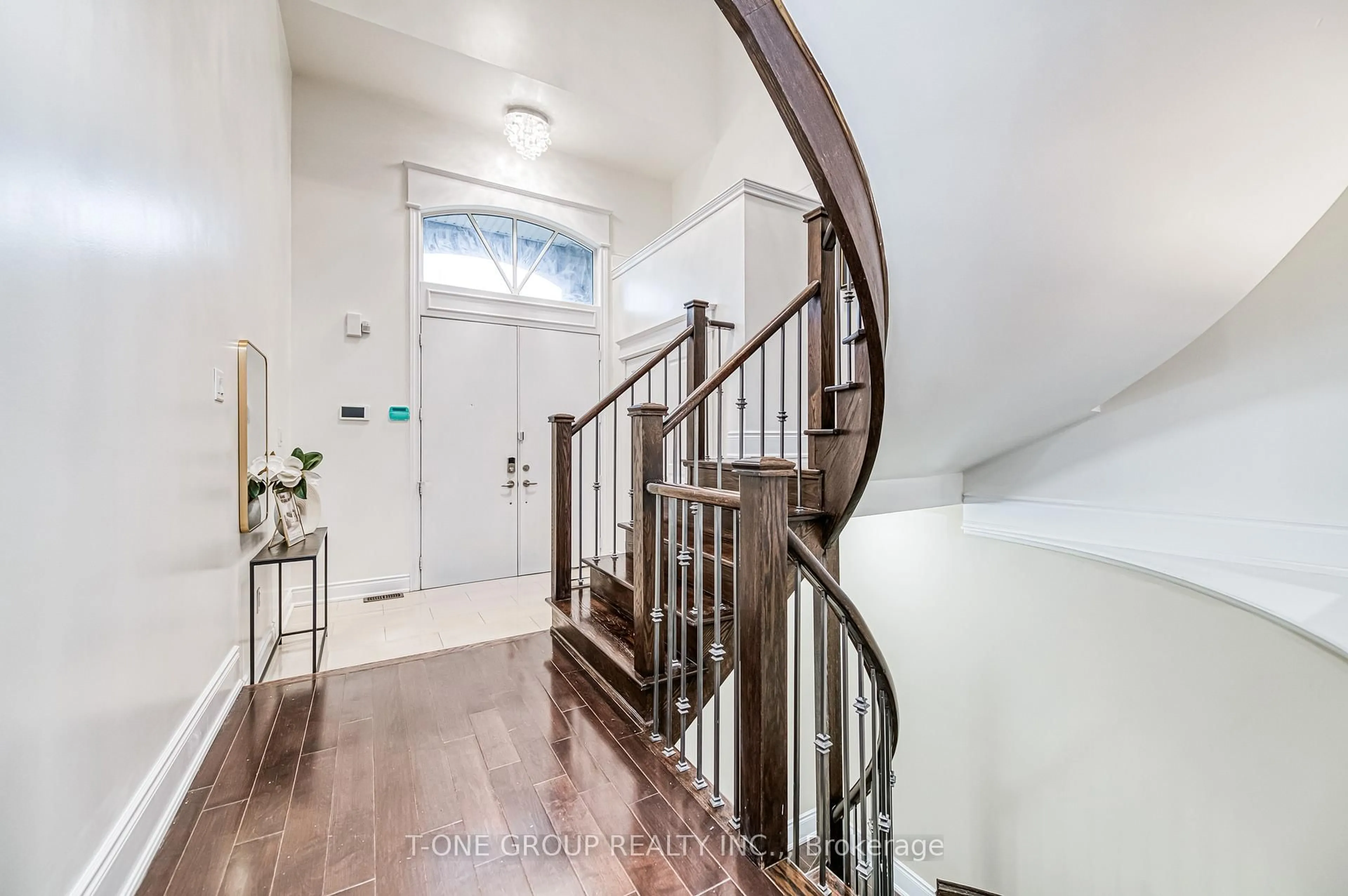 Unknown for 20 Aegis Dr, Vaughan Ontario L6A 4M5