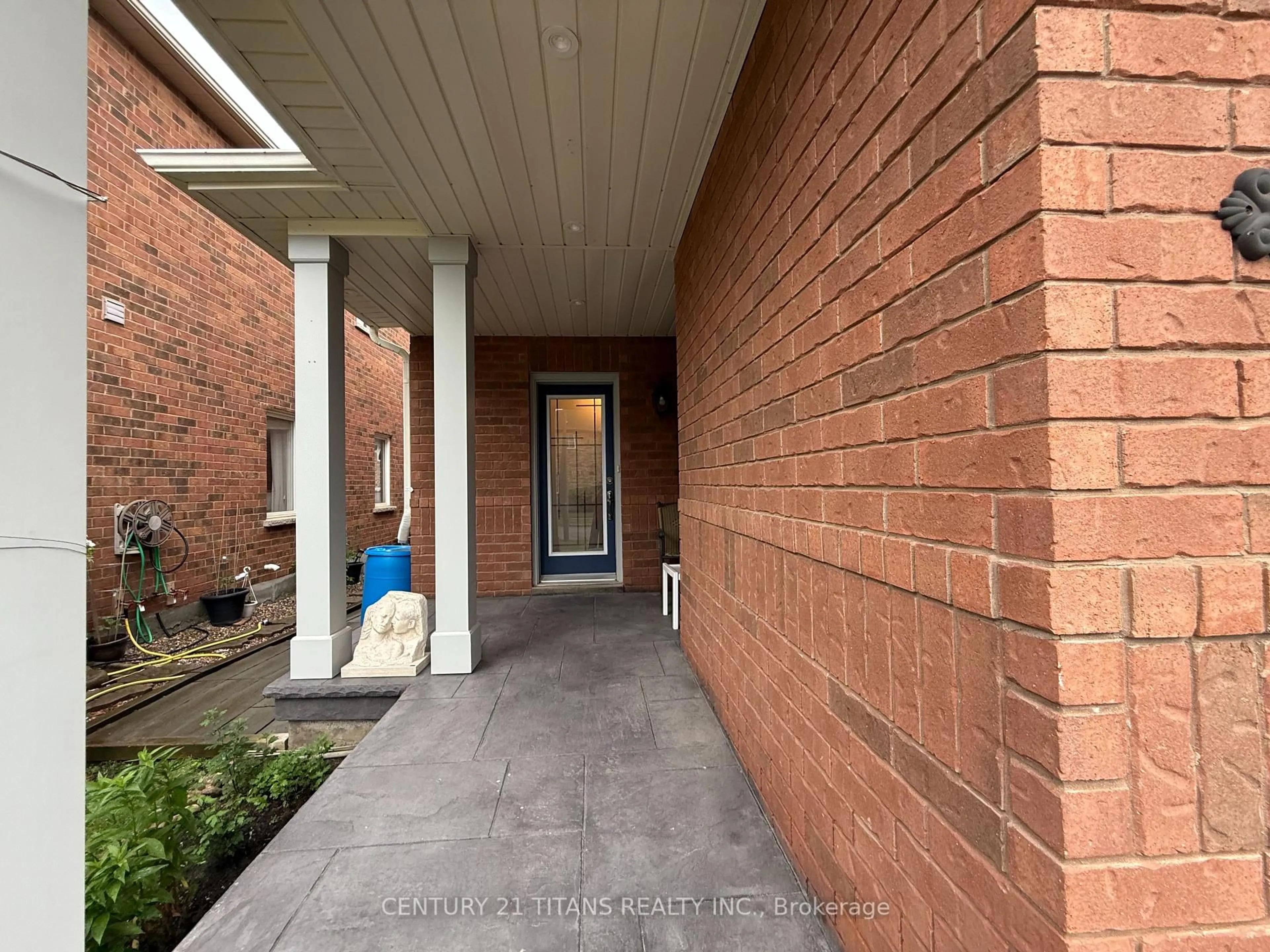 Home with brick exterior material, street for 274 Penndutch Circ, Whitchurch-Stouffville Ontario L4A 0P1