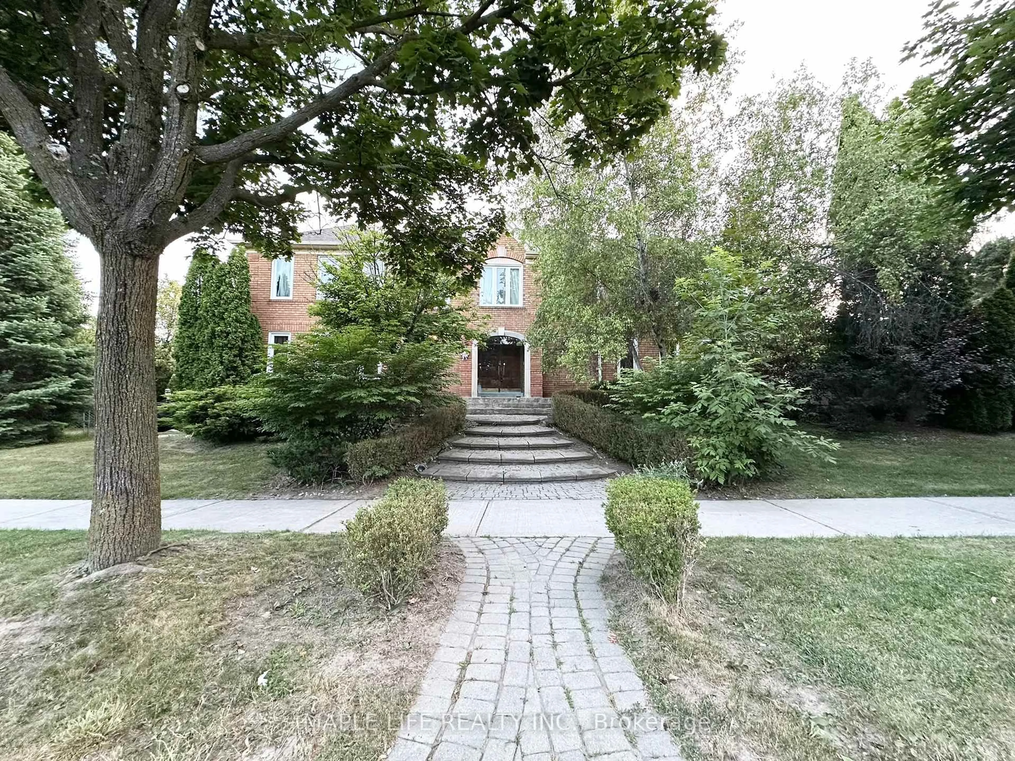 Unknown for 47 Ava Cres, Richmond Hill Ontario L4B 2X3