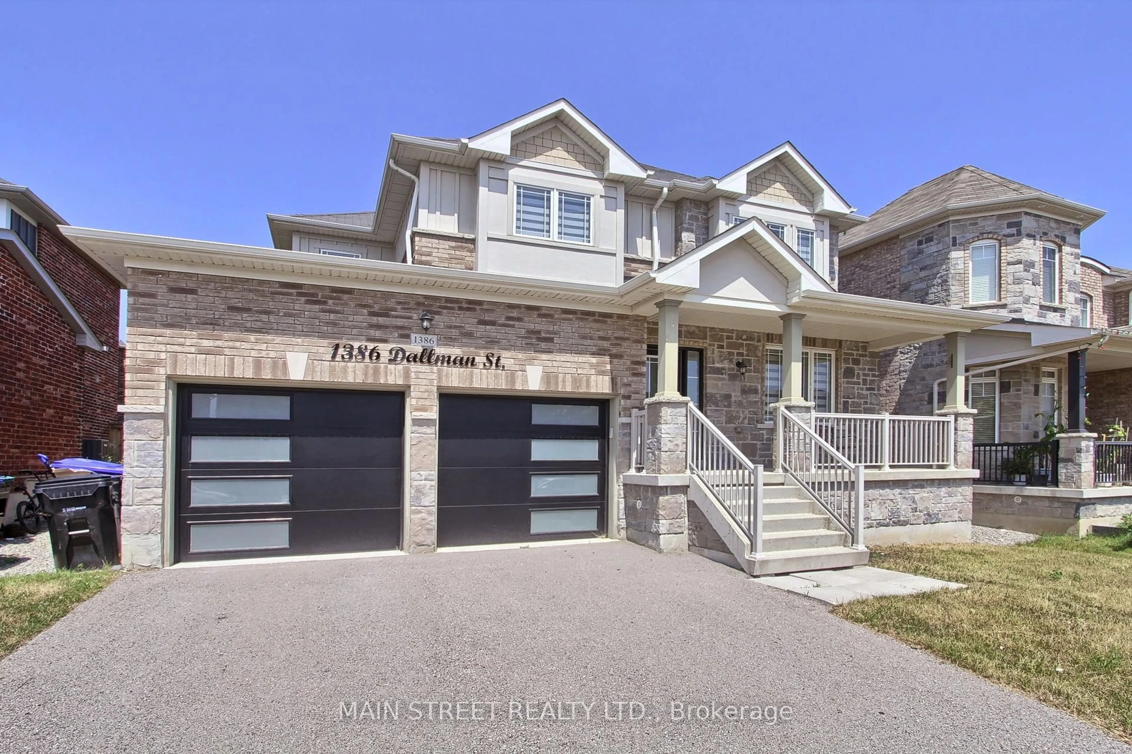 Home with brick exterior material, street for 1386 Dallman St, Innisfil Ontario L0L 1W0