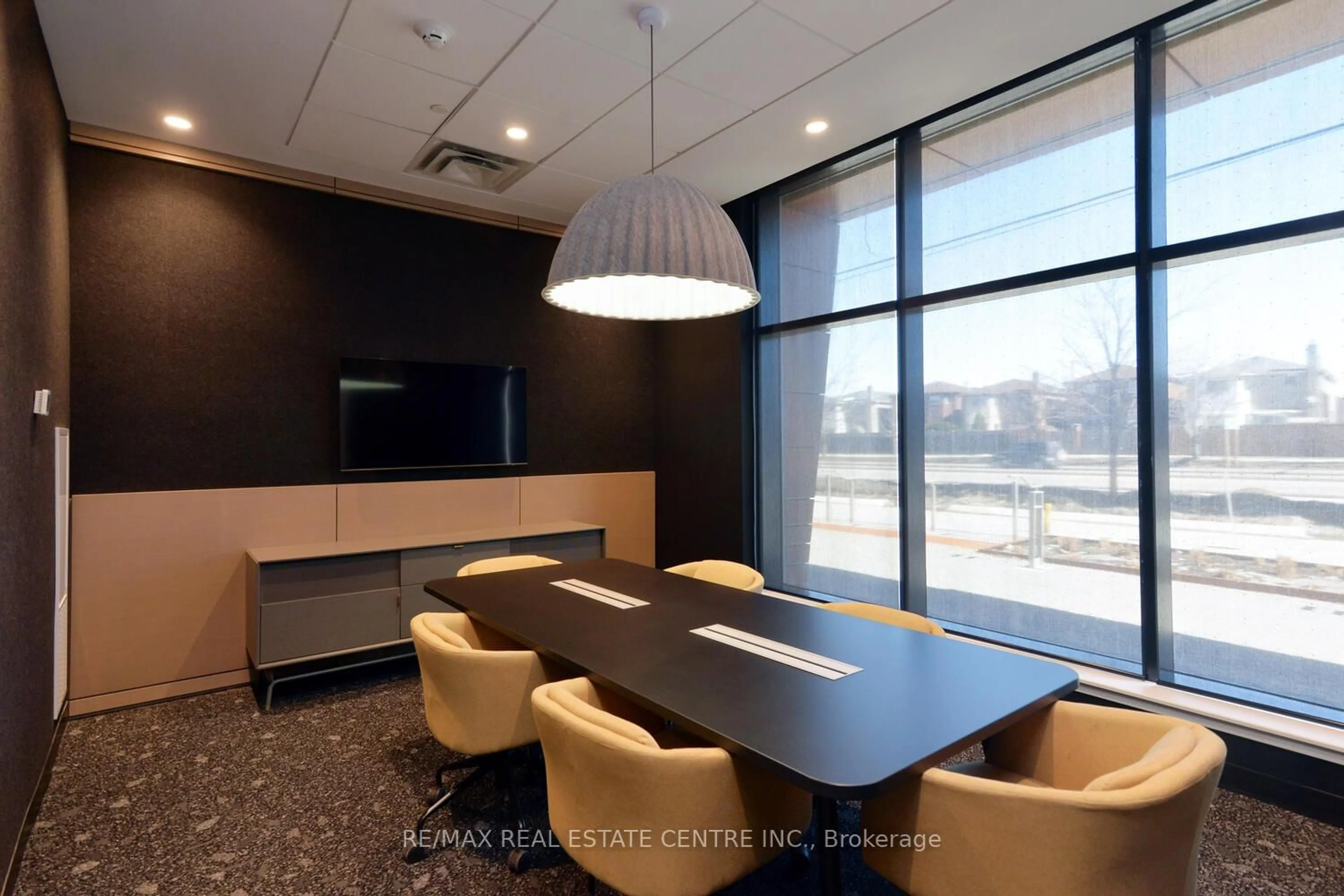 A pic of a room for 7950 Bathurst St, Vaughan Ontario L4J 0L4