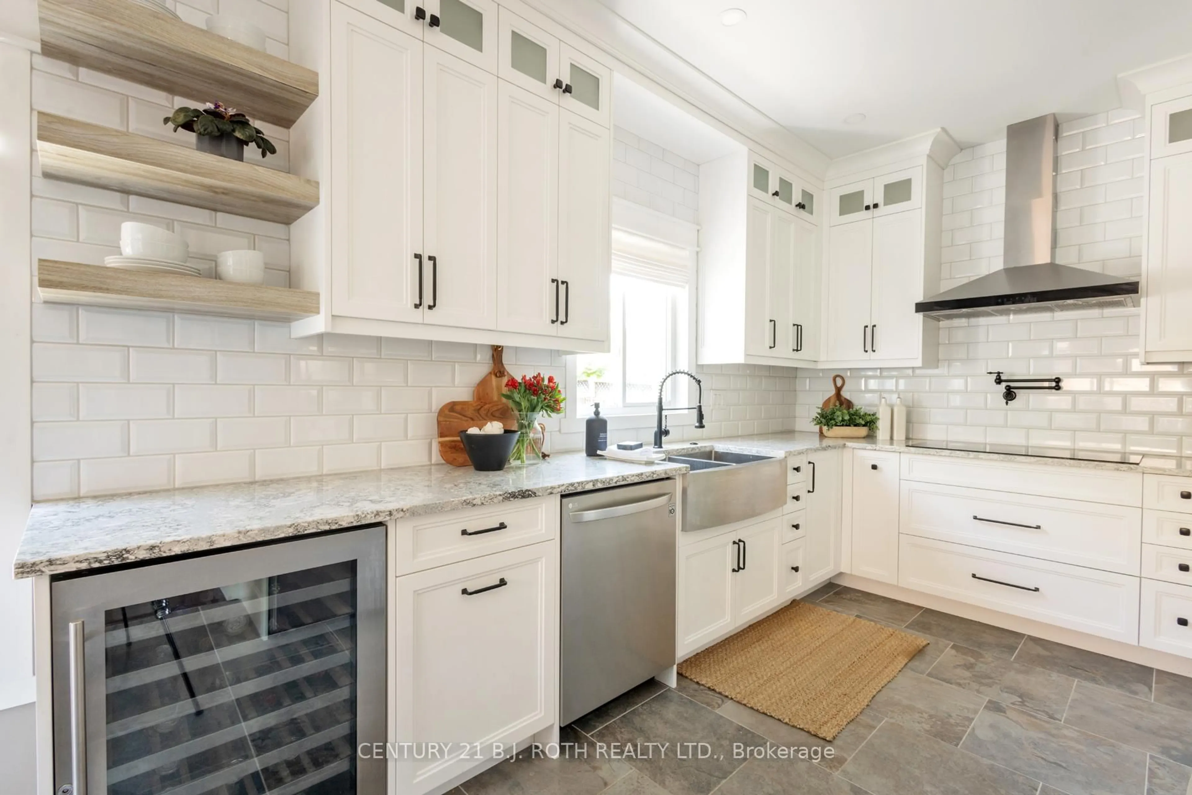 Contemporary kitchen, ceramic/tile floor for 1359 Forest St, Innisfil Ontario L9S 1Z9