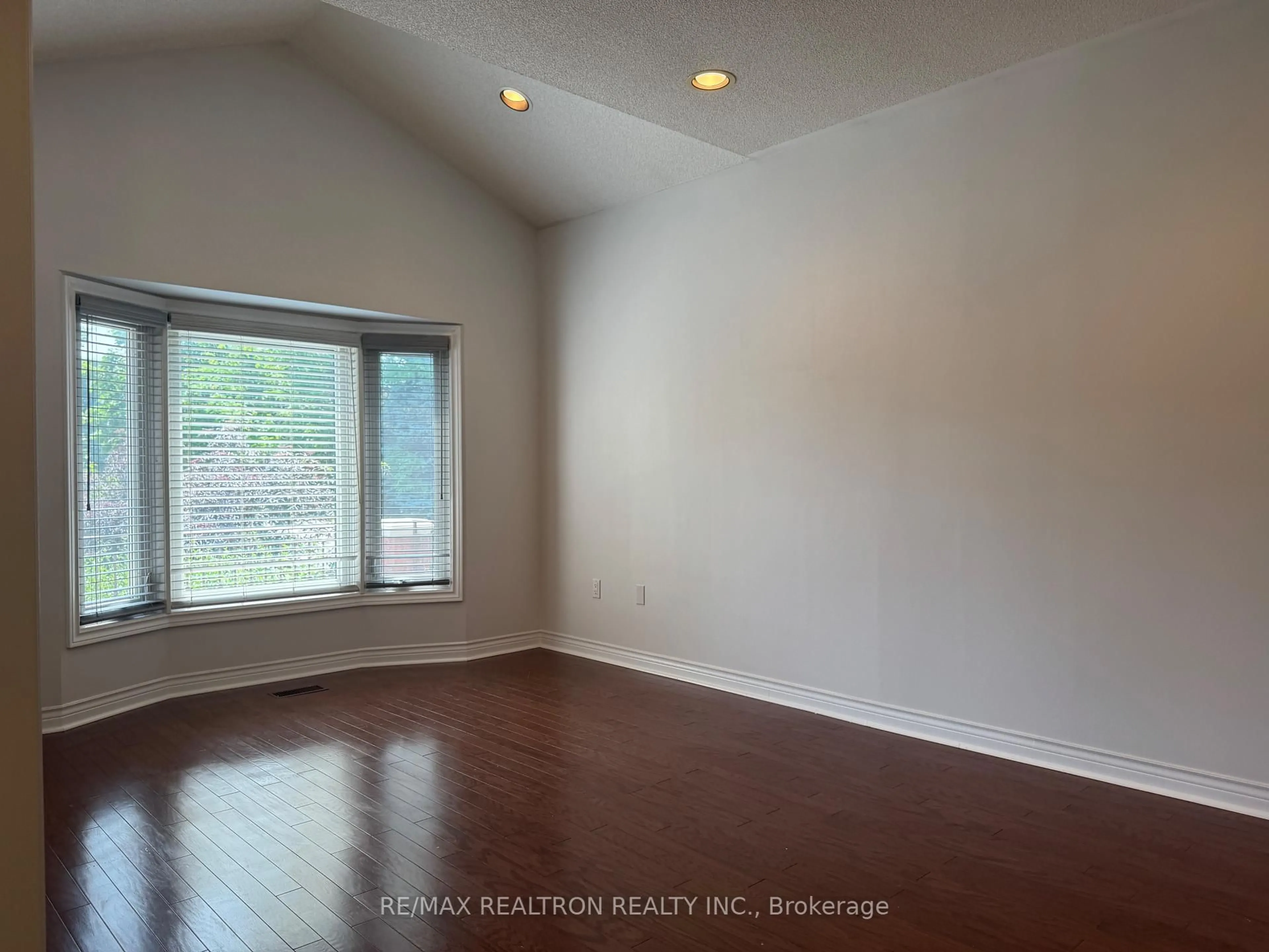 A pic of a room for 171 Shaftsbury Ave, Richmond Hill Ontario L4C 0G2