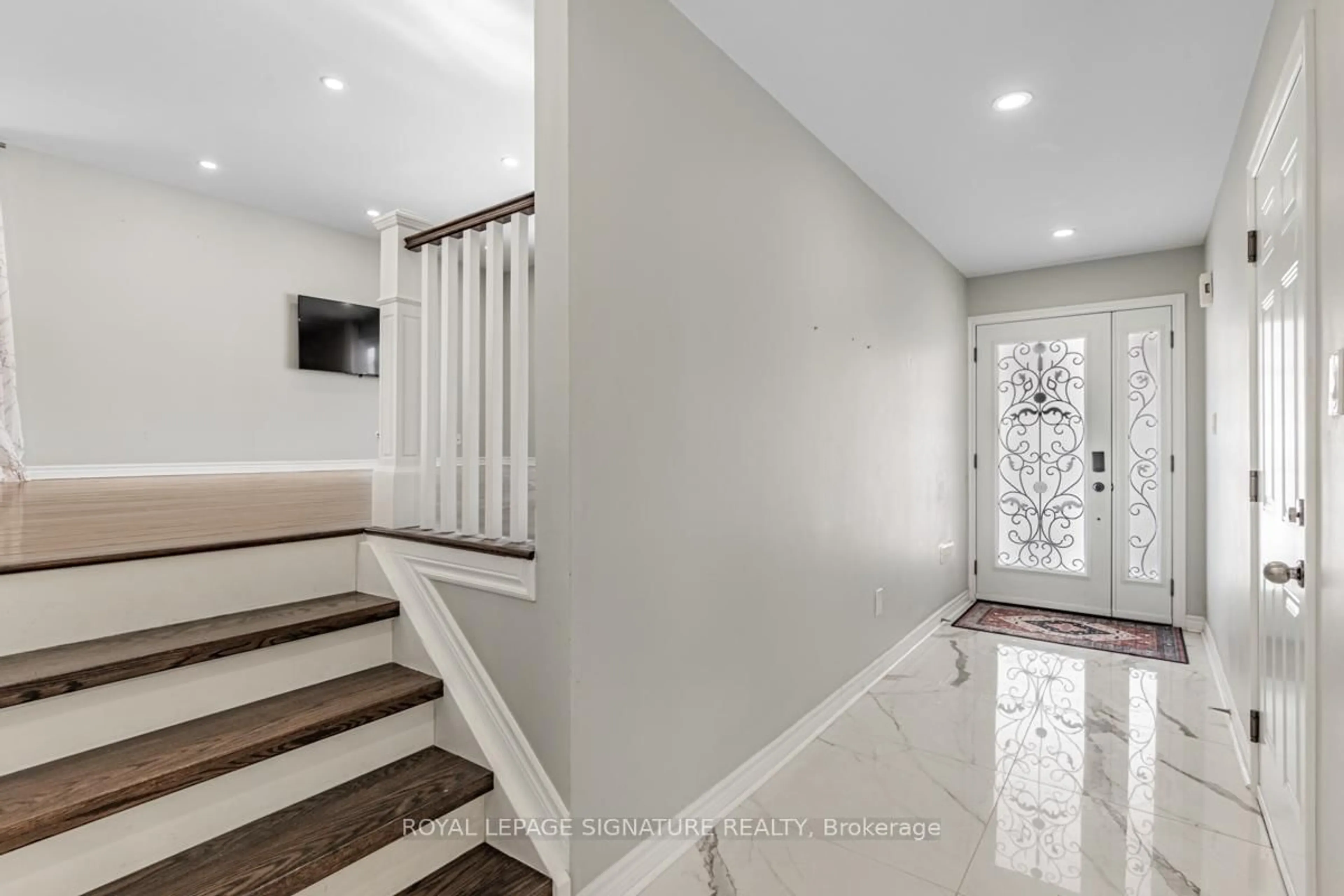 Unknown for 109 Imperial Cres, Bradford West Gwillimbury Ontario L3Z 2N6