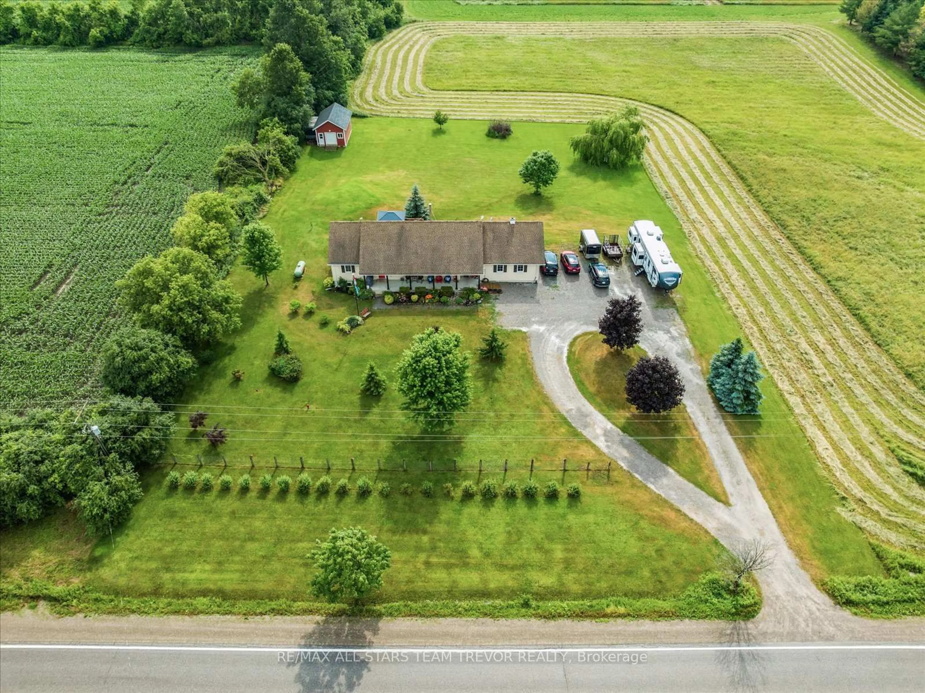 A pic from outside/outdoor area/front of a property/back of a property/a pic from drone, unknown for 14210 Durham Rd 1 Rd, Uxbridge Ontario L9P 1R2