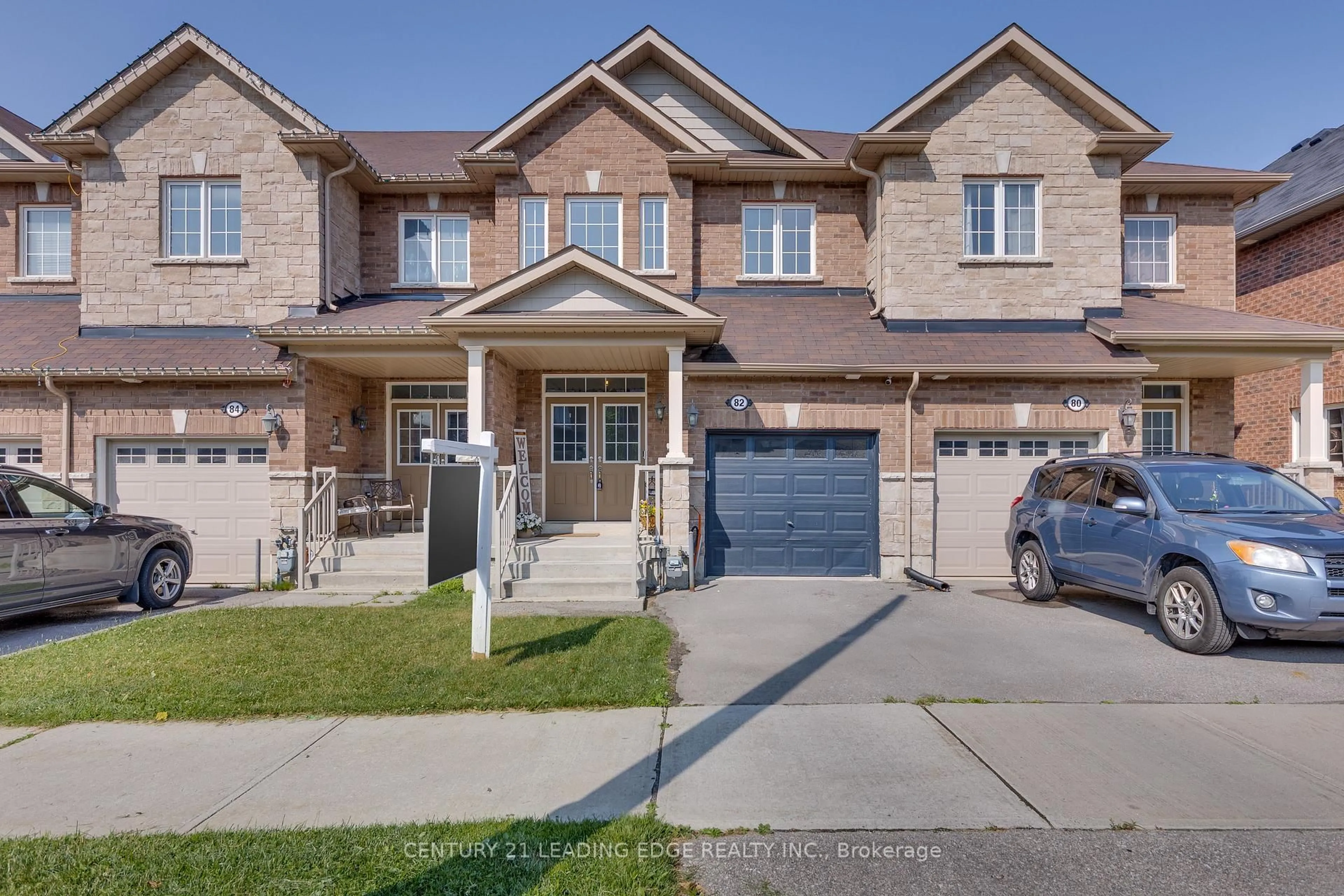 Home with brick exterior material, street for 82 Scotia Rd, Georgina Ontario L0E 1R0