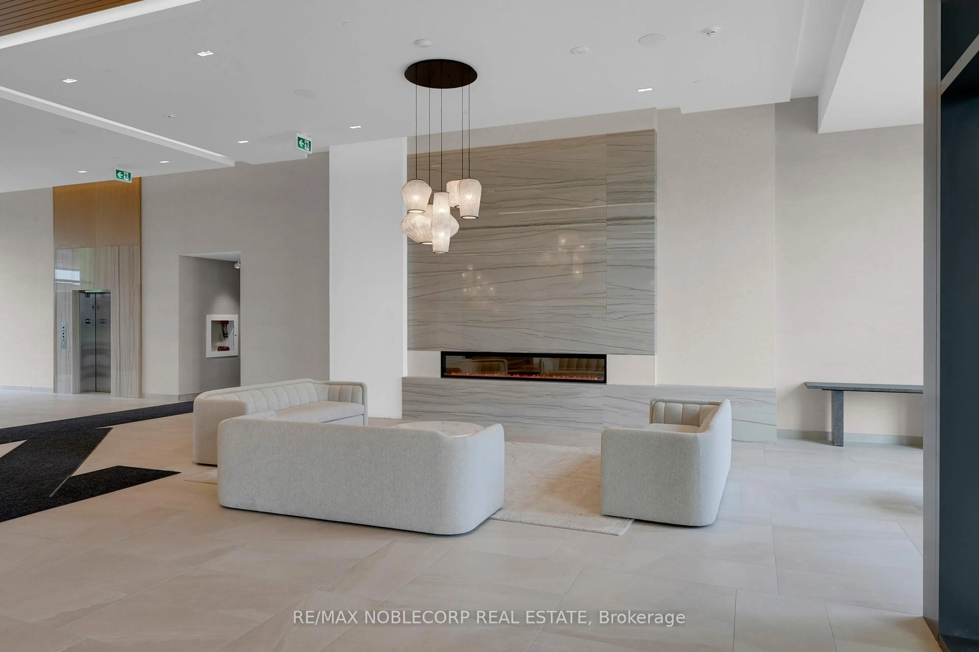 Lobby for 8960 Jane St #2107, Vaughan Ontario L4K 2M9