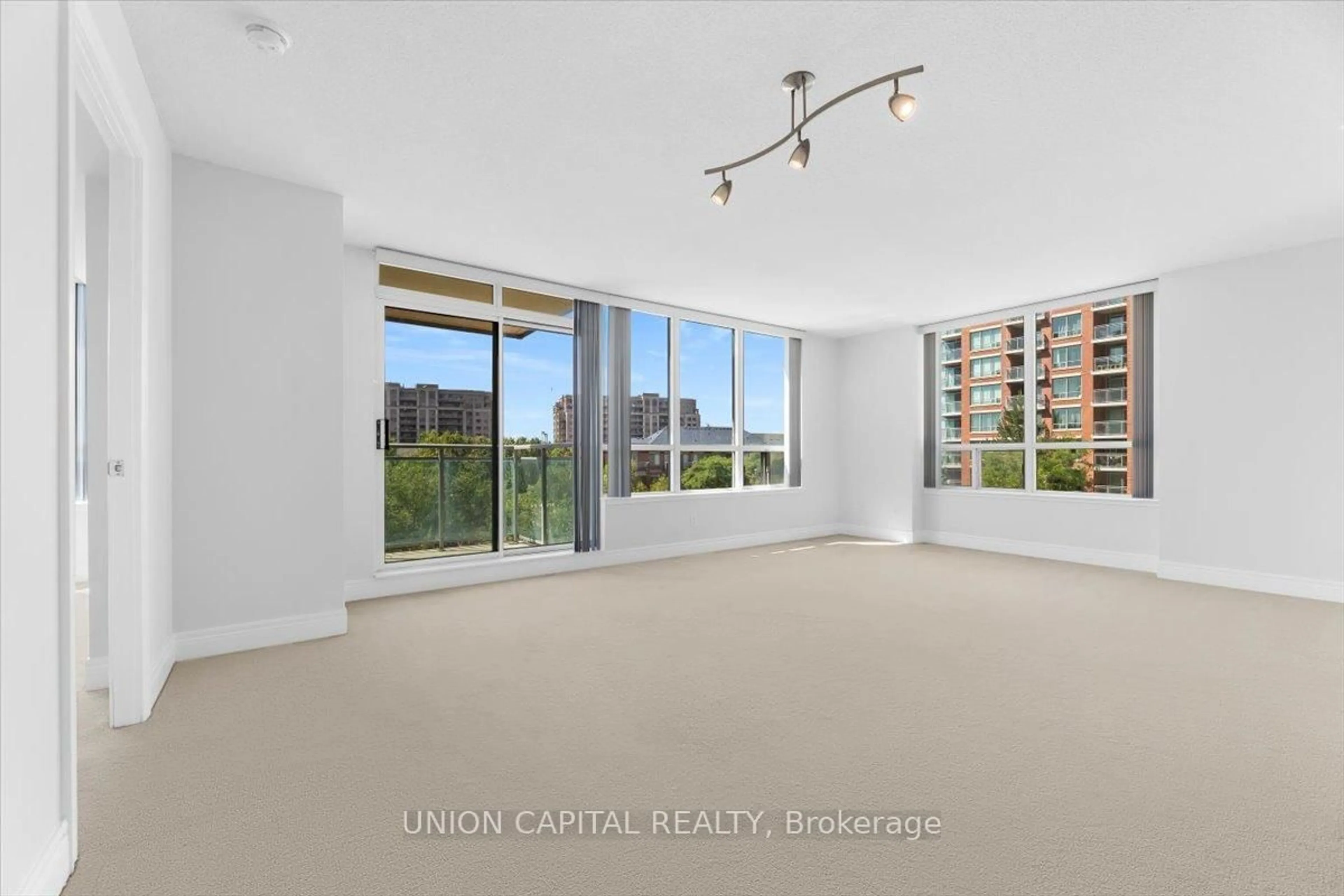 Unknown for 62 Suncrest Blvd #306, Markham Ontario L3T 7Y6