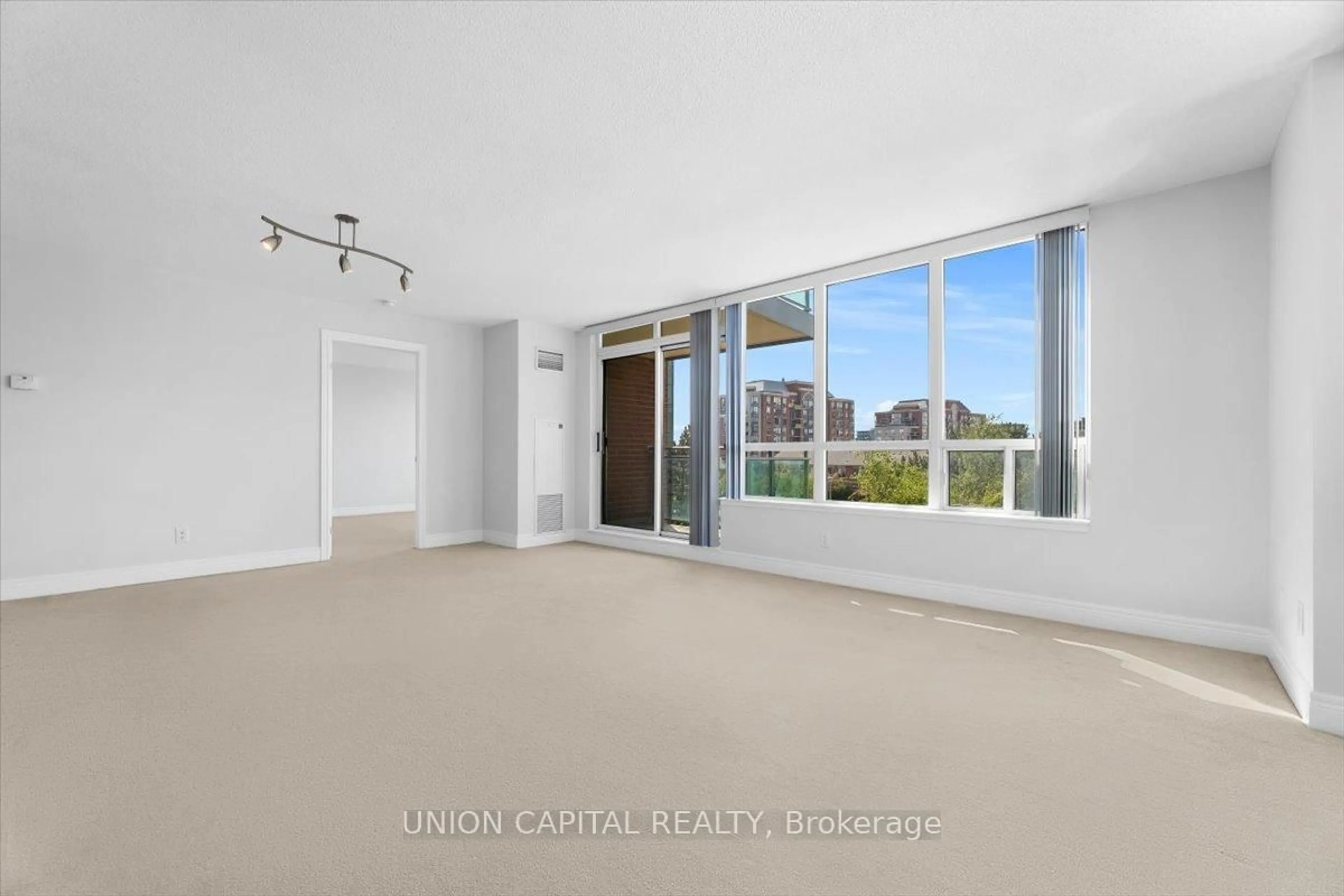 Unknown for 62 Suncrest Blvd #306, Markham Ontario L3T 7Y6