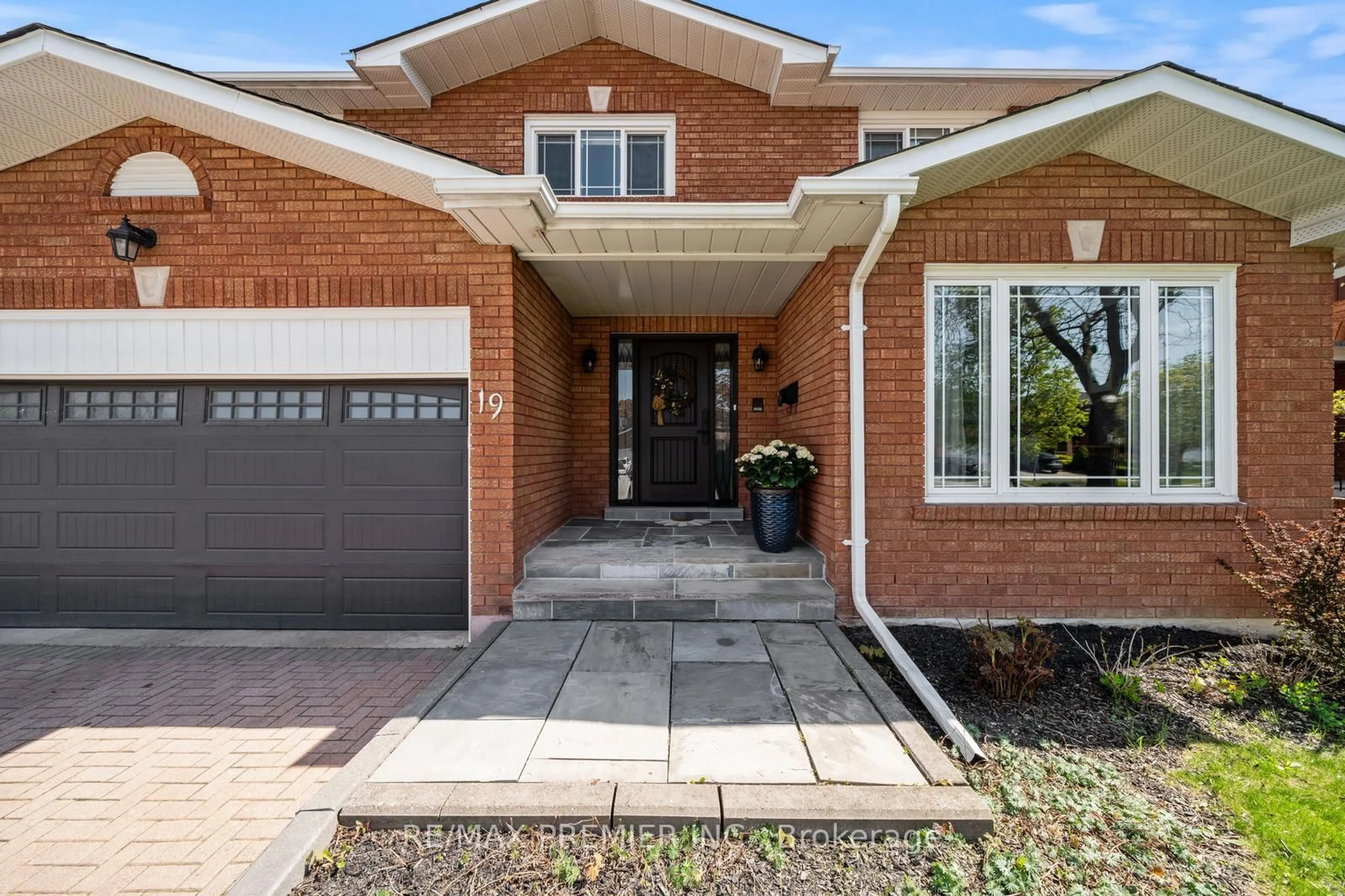 Home with brick exterior material, street for 19 Claudia Ave, Vaughan Ontario L4L 6S1