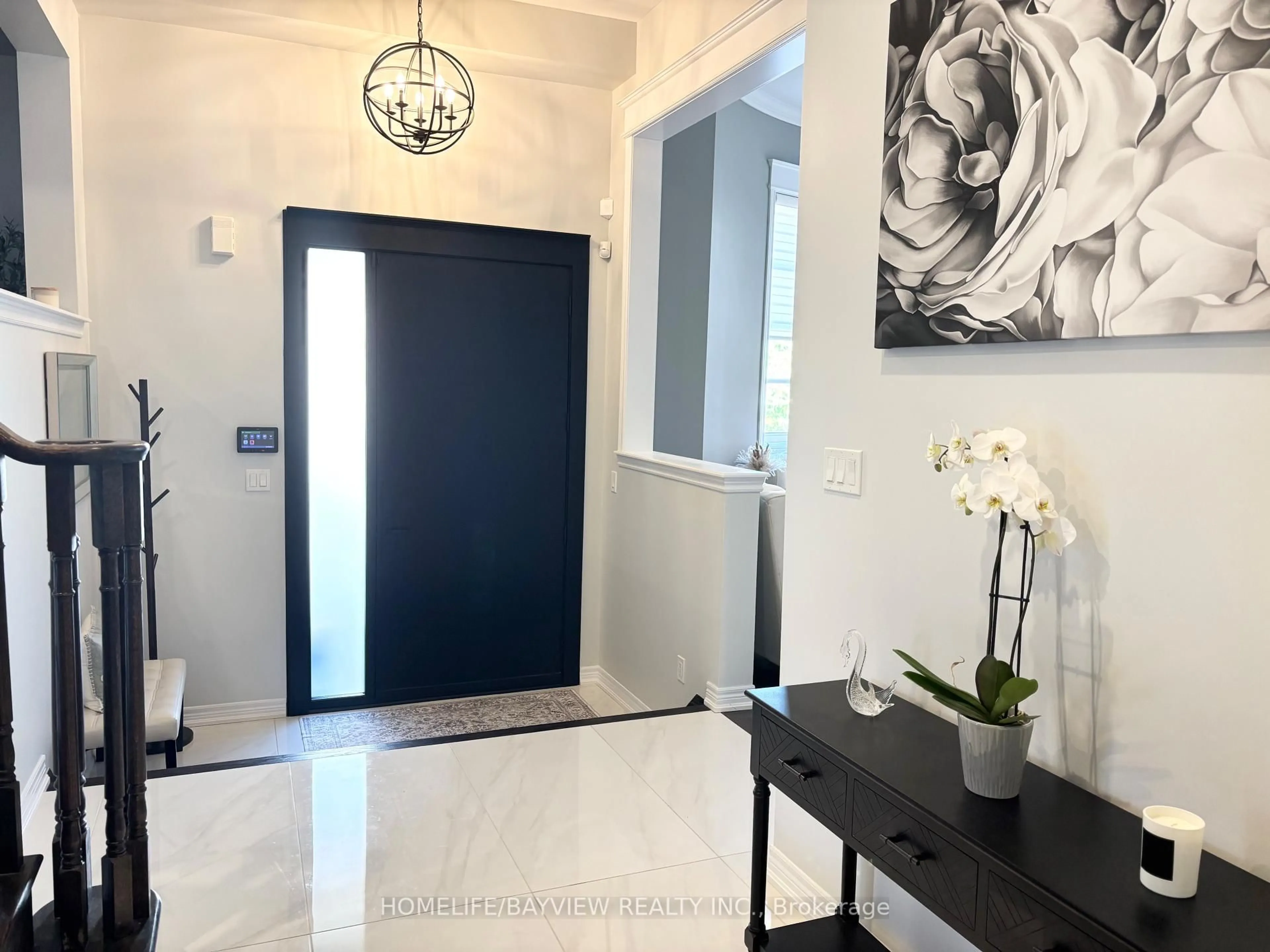 Indoor entryway for 1 Plantain Lane, Richmond Hill Ontario L4E 1B9