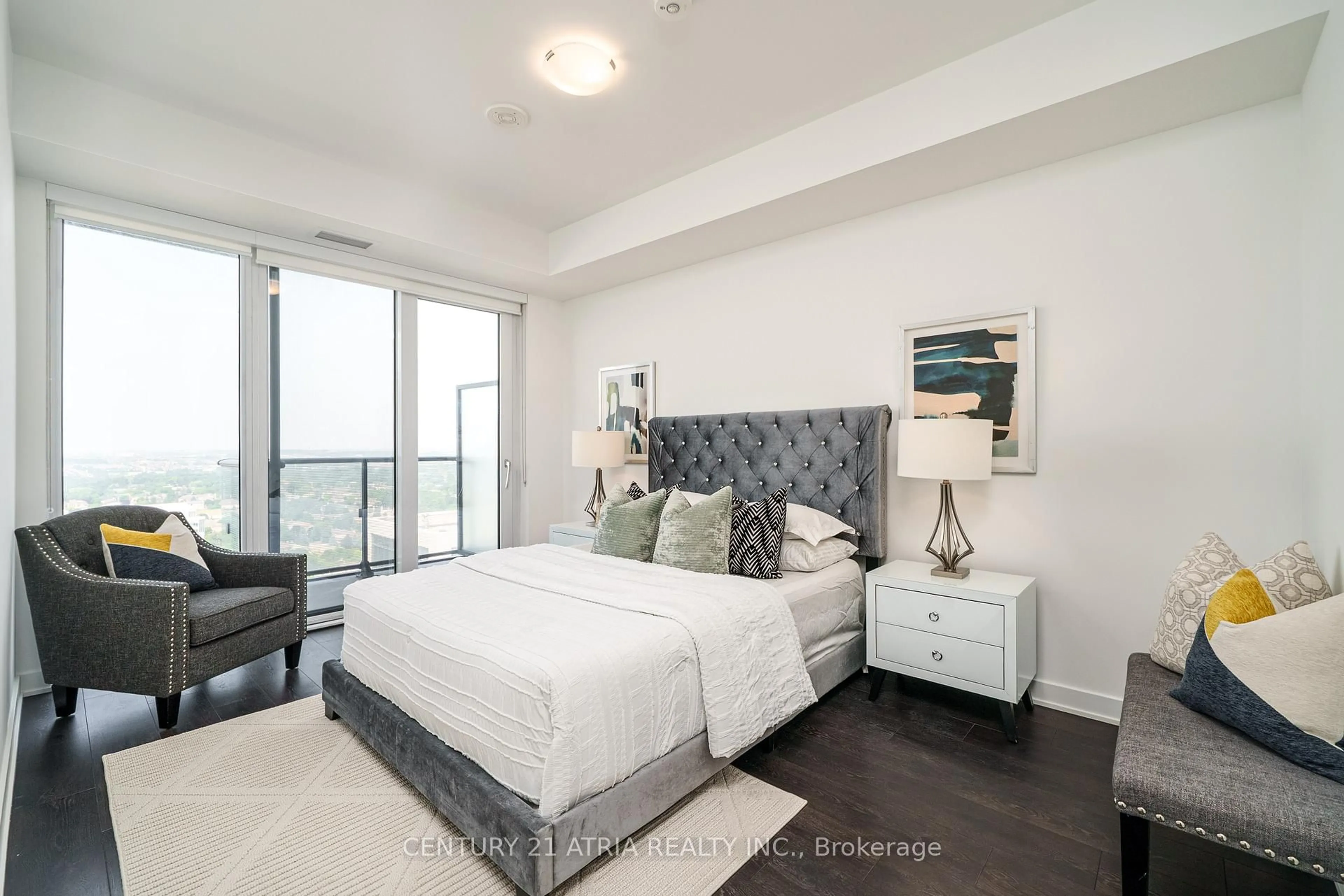 Bedroom with bed, unknown for 105 Oneida Cres #LPH01, Richmond Hill Ontario L4B 0H6