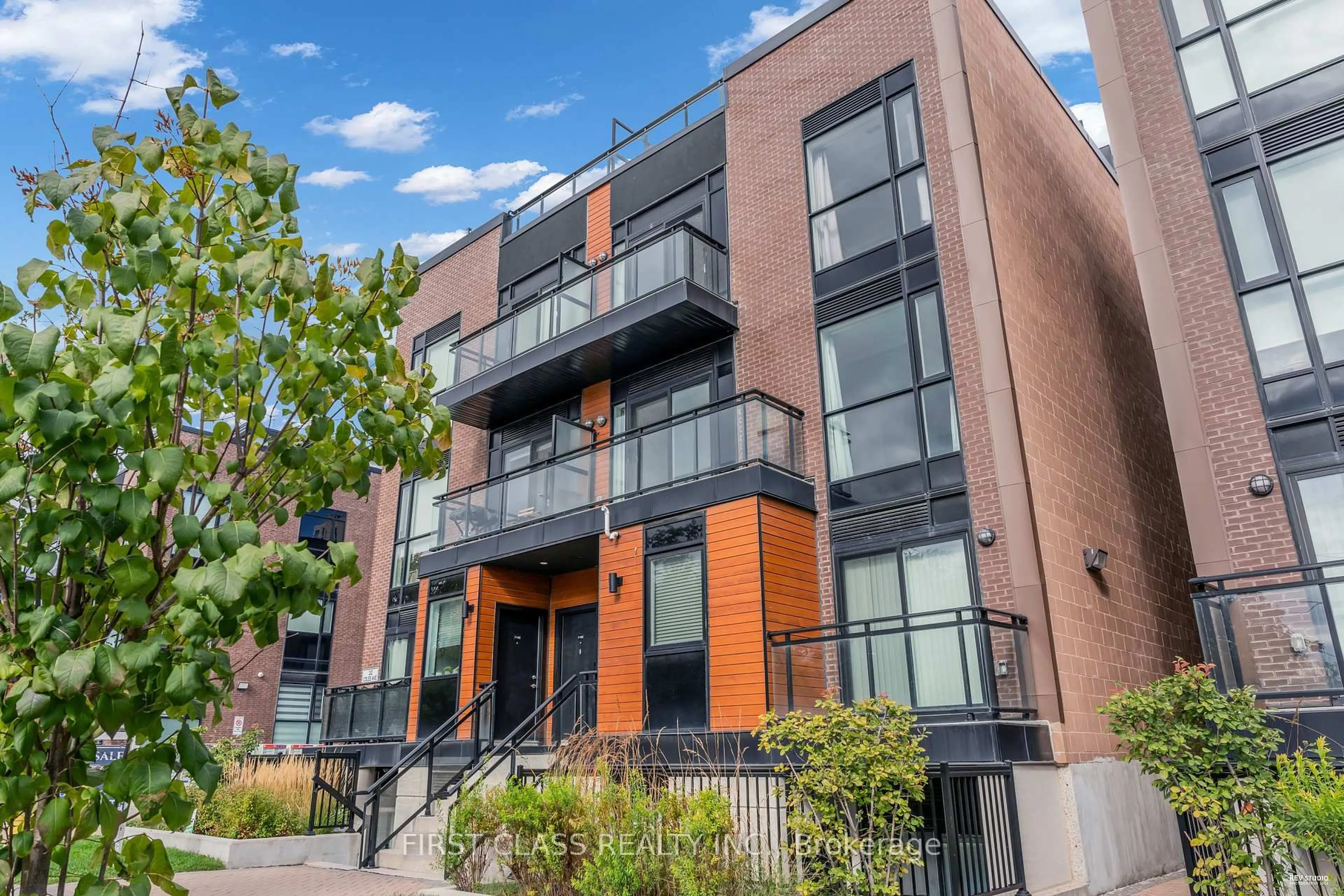 Home with brick exterior material, street for 32 Coles Ave #F1003, Vaughan Ontario L4L 0J1