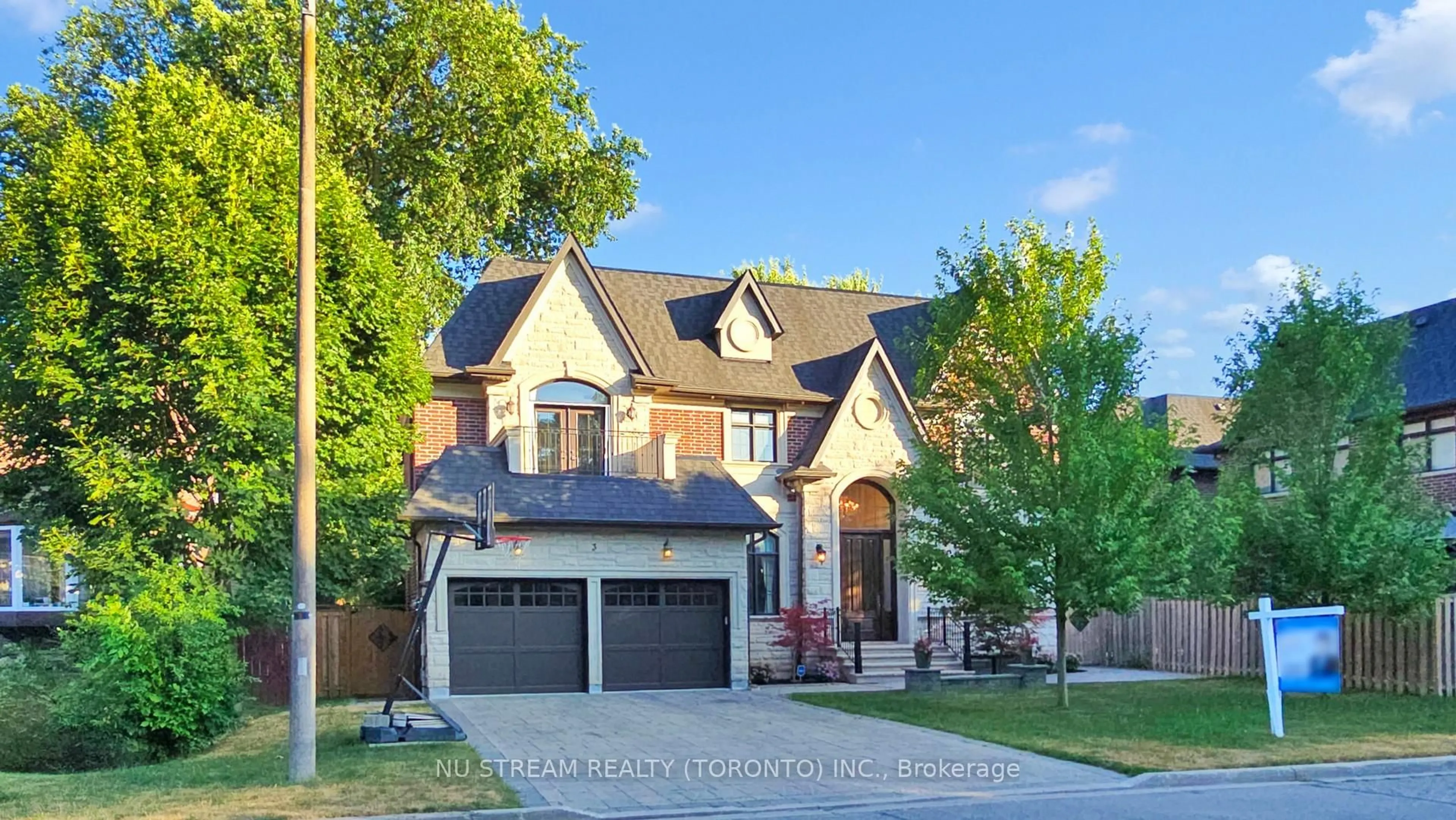 Home with brick exterior material, street for 3 Greentree Rd, Markham Ontario L3R 3A9