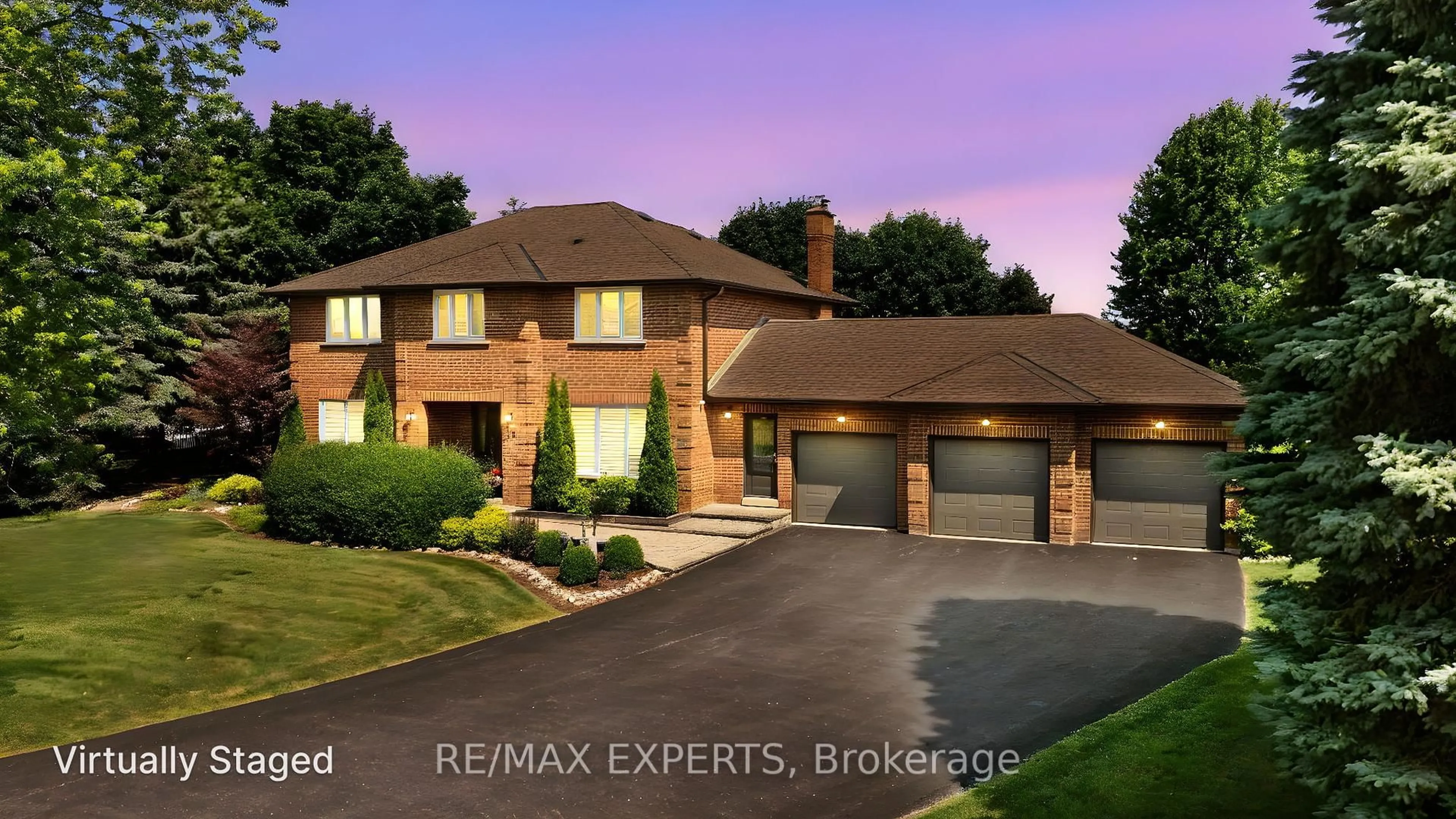 Home with brick exterior material, street for 10 Kehoe Crt, King Ontario L0G 1N0