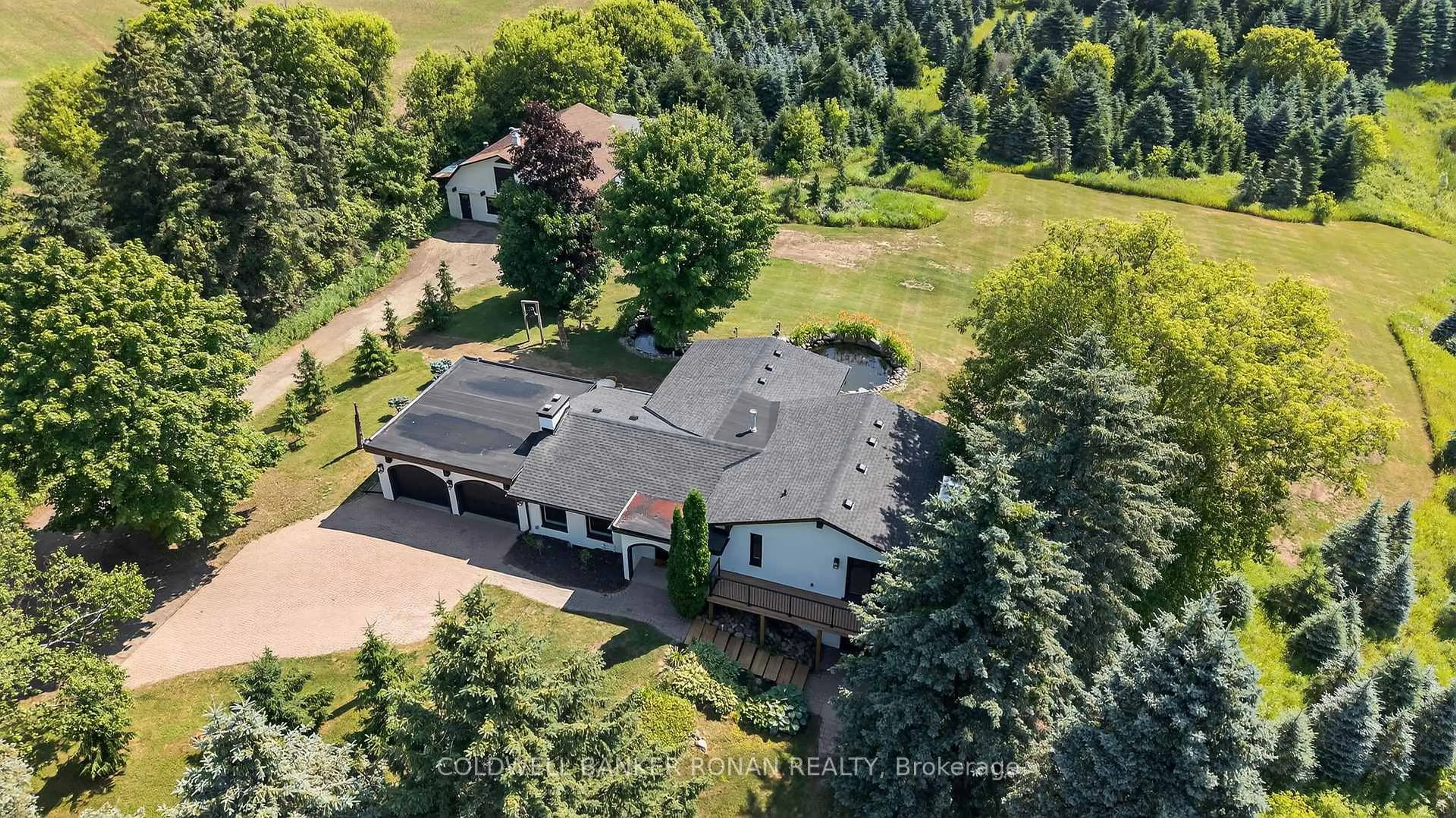 A pic from outside/outdoor area/front of a property/back of a property/a pic from drone, unknown for 993177 Mono Adjala Townline, Adjala-Tosorontio Ontario L9W 2Z2