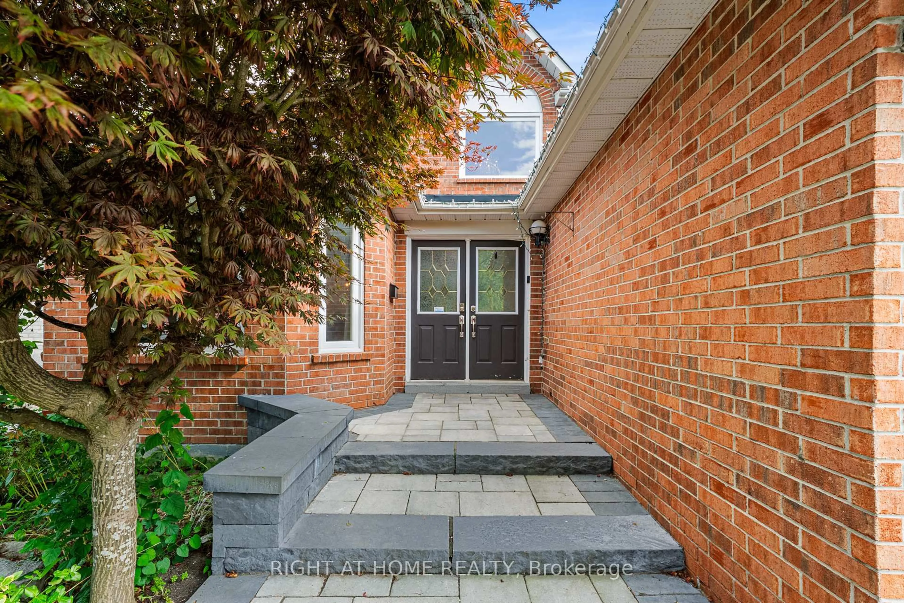 Unknown for 5 Stave Cres, Richmond Hill Ontario L4C 9K4