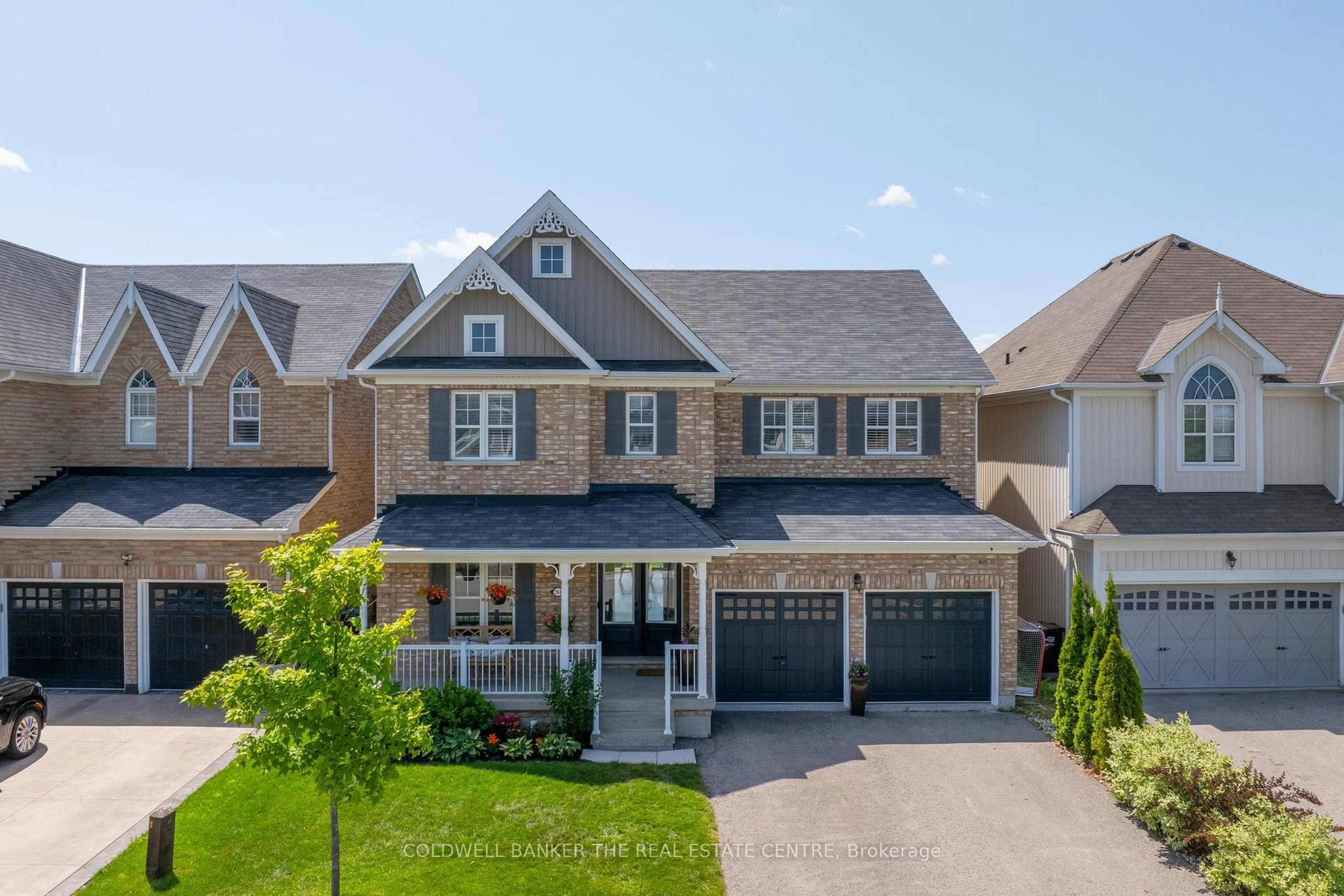 A pic from outside/outdoor area/front of a property/back of a property/a pic from drone, street for 264 Church St, New Tecumseth Ontario L9R 1S7
