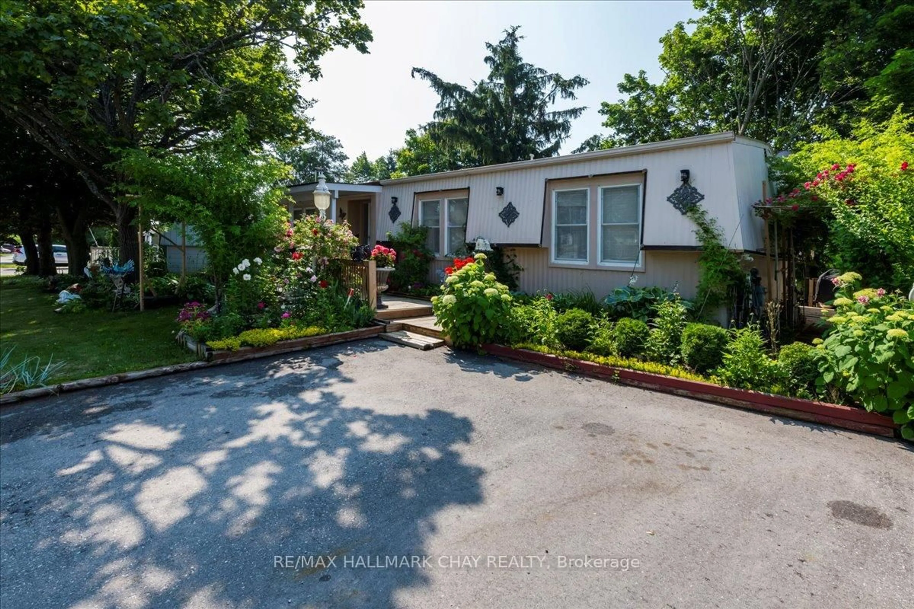 Unknown for 43` Linden Lane, Innisfil Ontario L9S 1P2