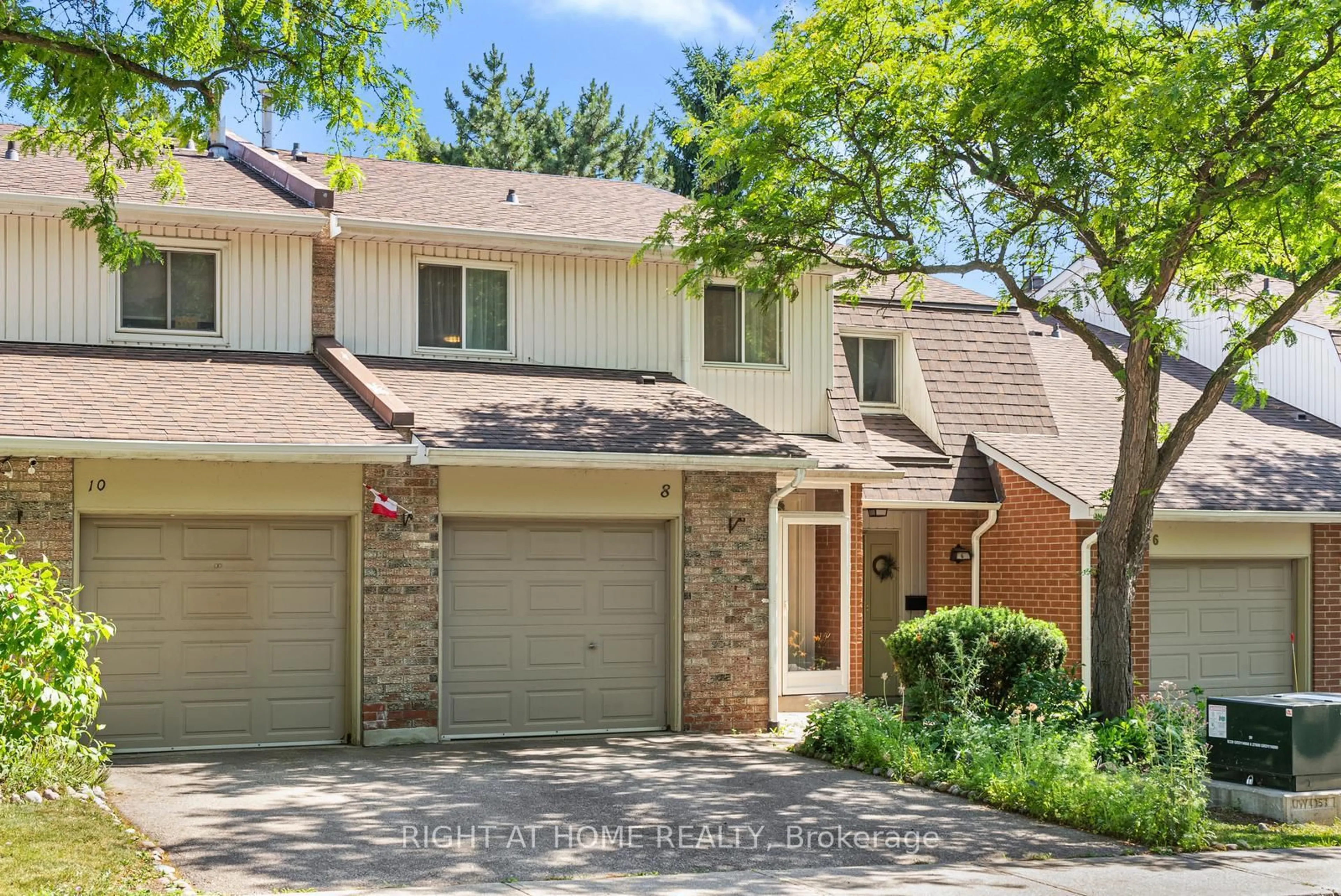 Home with brick exterior material, street for 8 Kindale Way, Markham Ontario L3T 4Z3