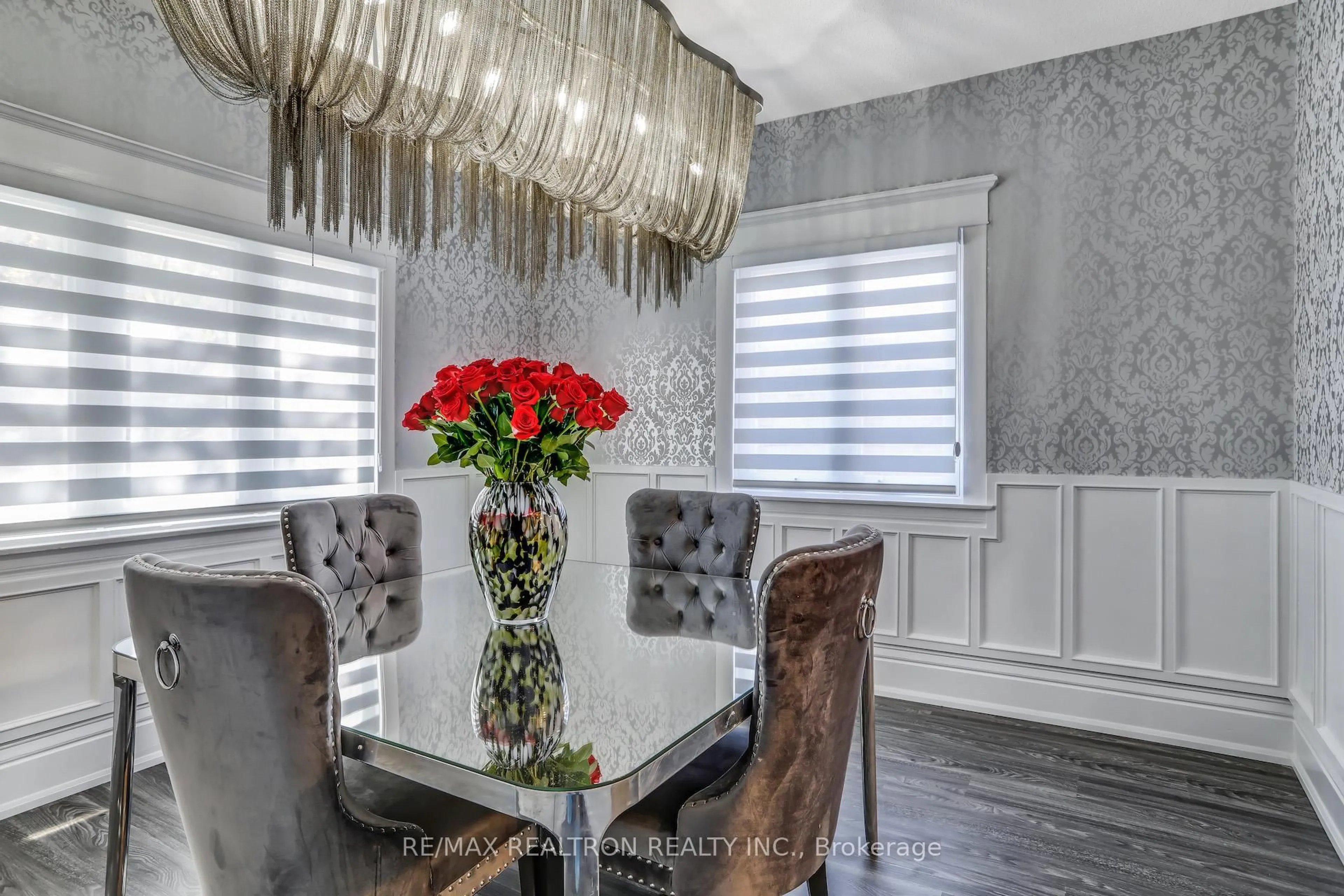 Dining room, unknown for 97 Centre St, Richmond Hill Ontario L4C 1A3
