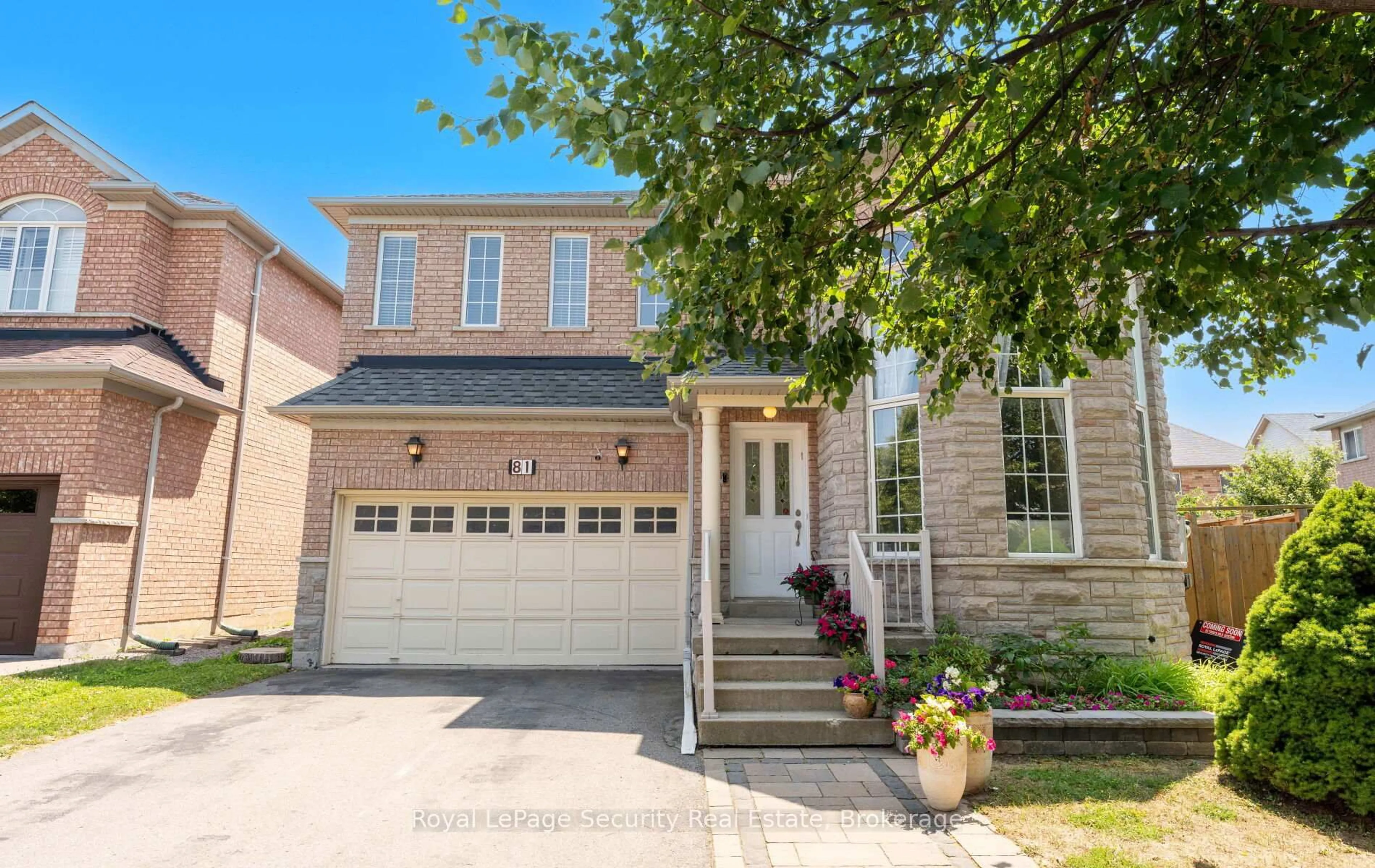 Home with brick exterior material, street for 81 Ten Oaks Blvd, Vaughan Ontario L4K 5G3