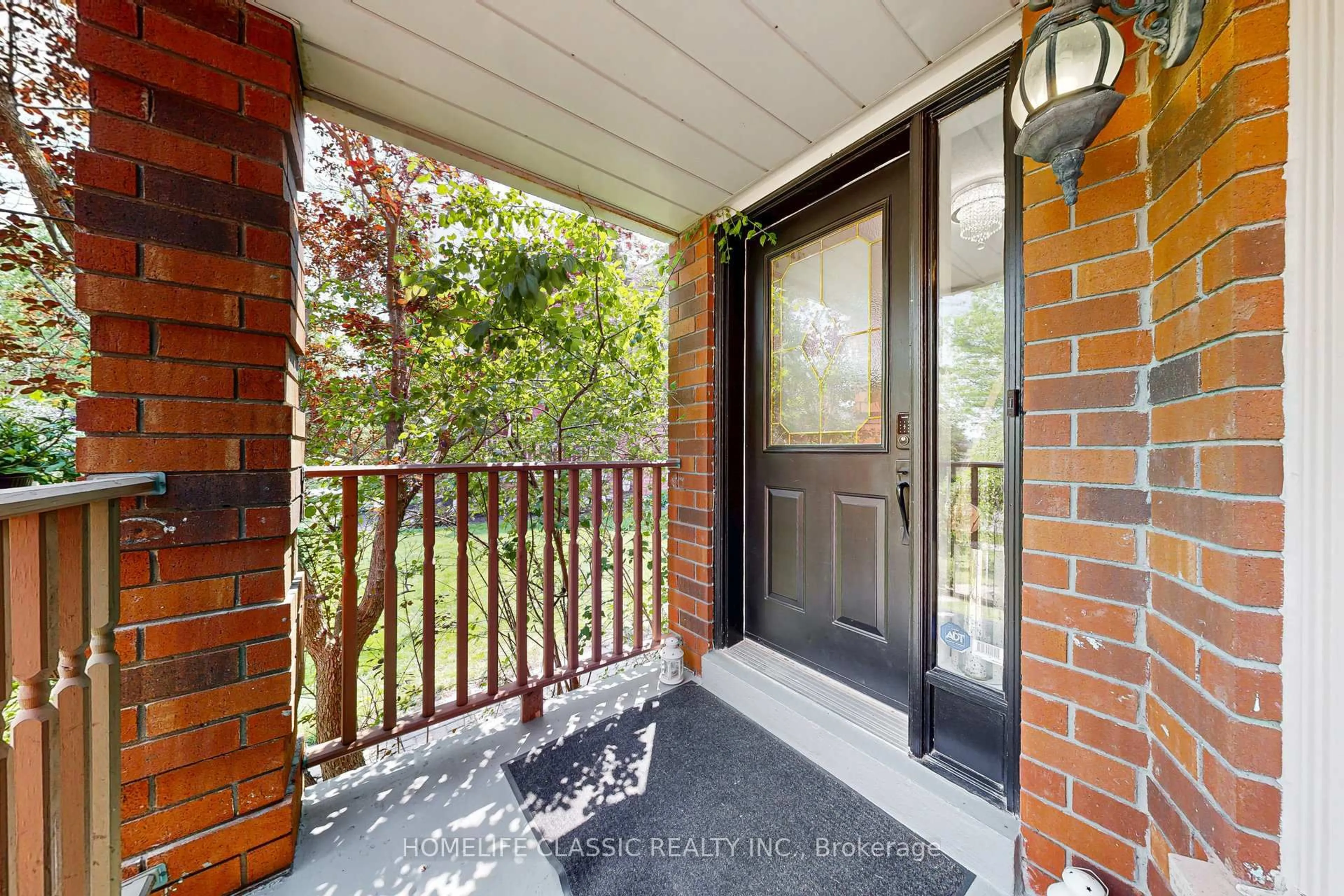 Unknown for 46 October Lane, Aurora Ontario L4G 6Z9