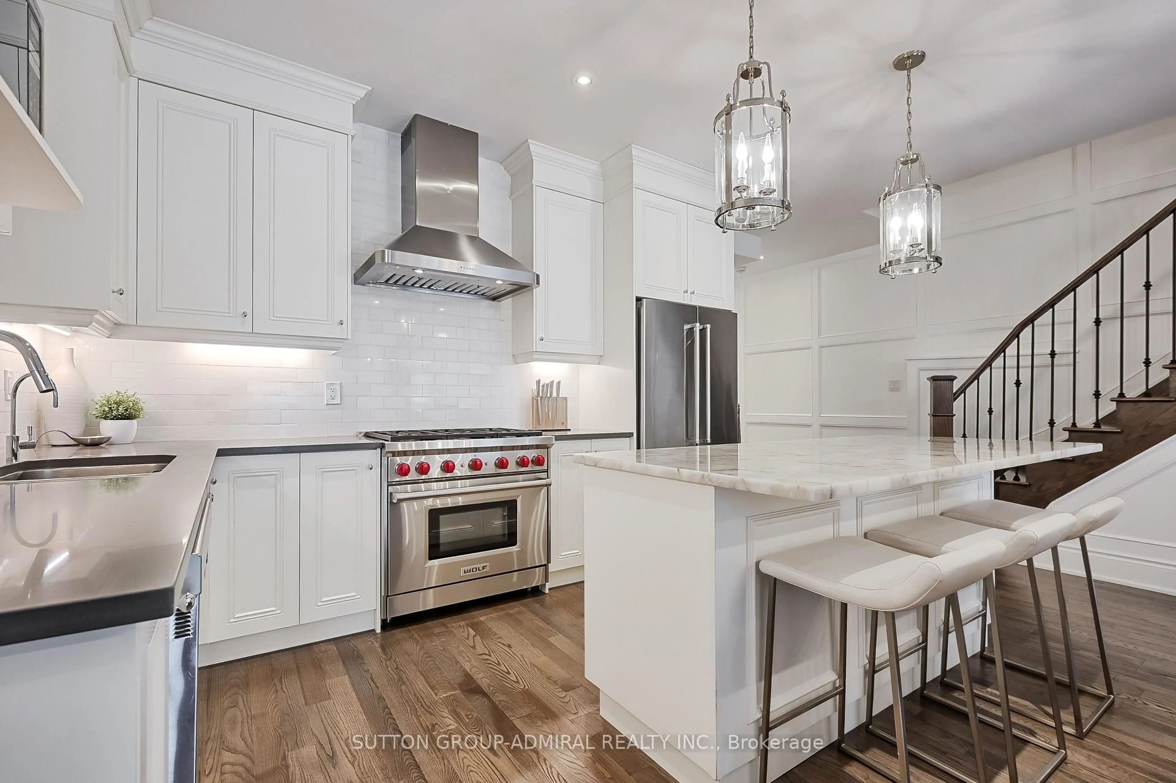 Open concept kitchen, ceramic/tile floor for 24 Blueberry Run Tr, King Ontario L7B 0N3