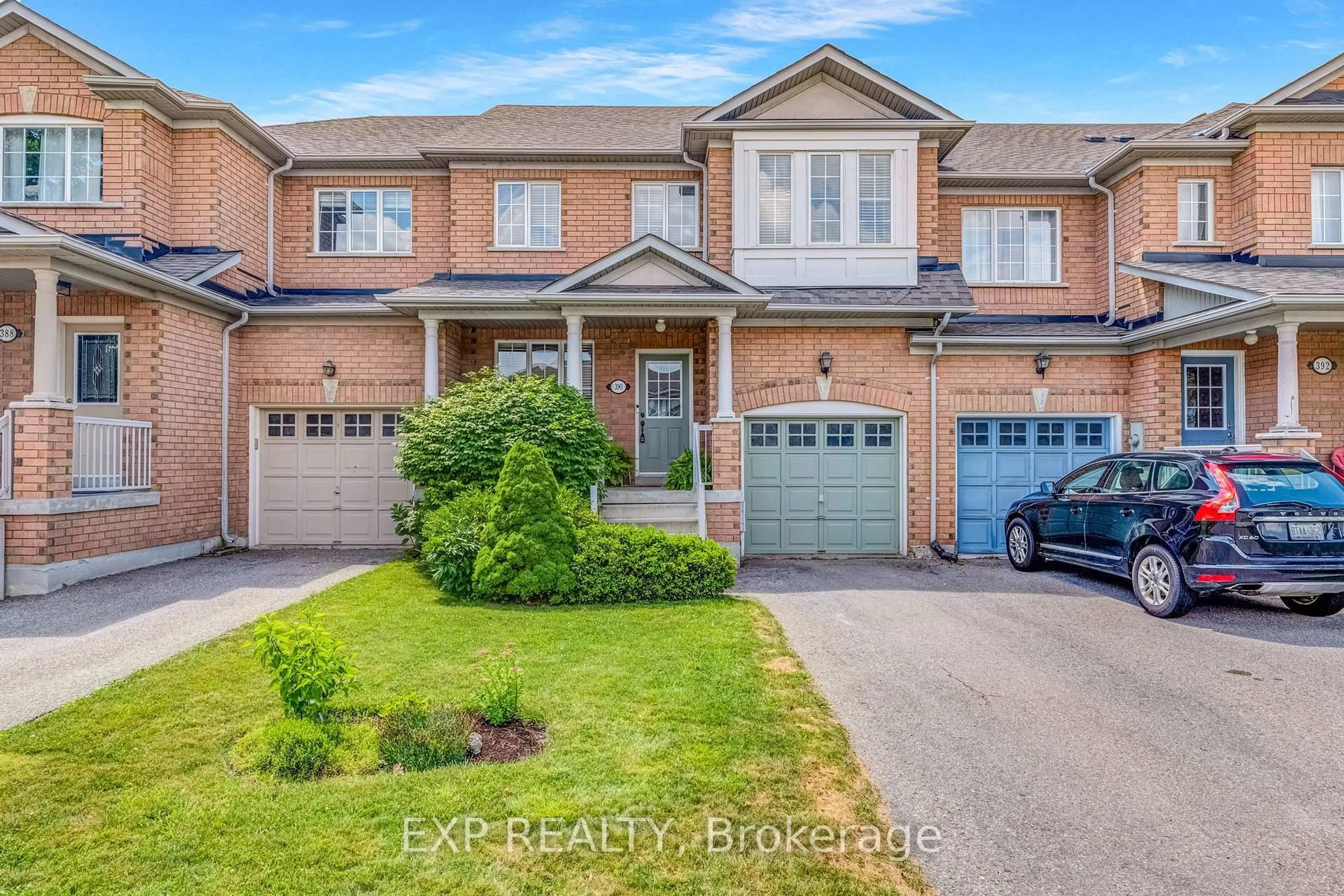Unknown for 390 Flagstone Way, Newmarket Ontario L3X 2R3
