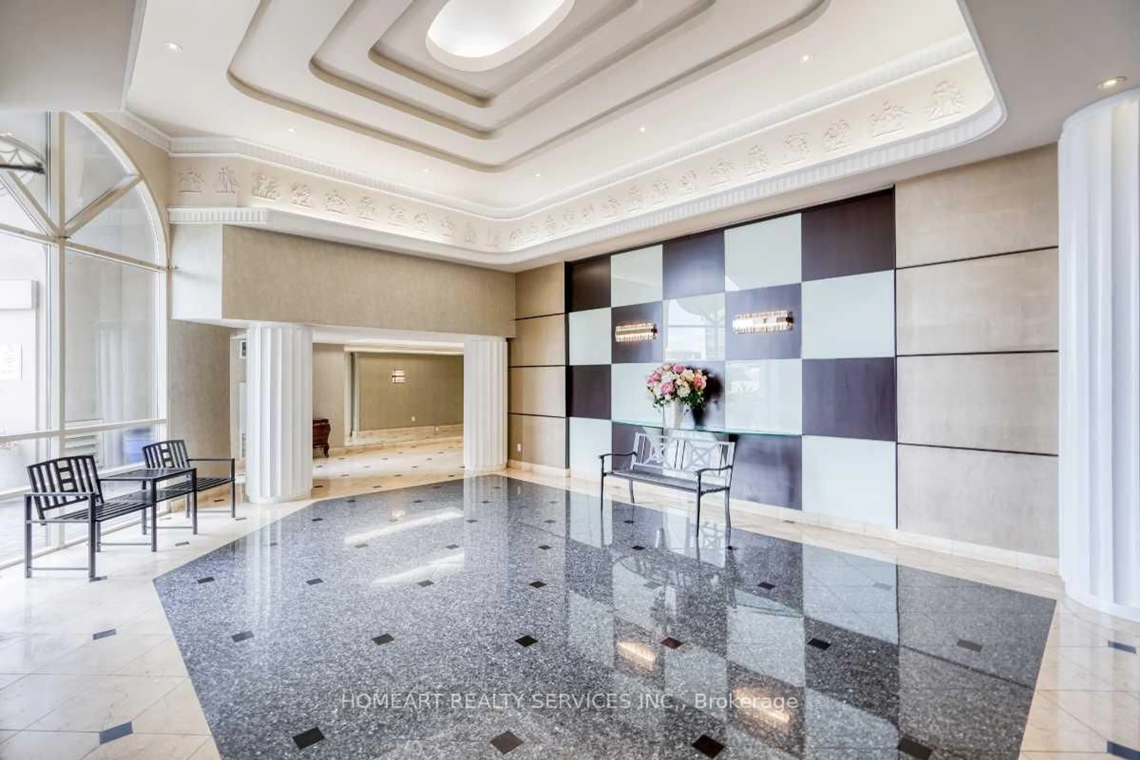 Lobby for 9015 Leslie St #616, Richmond Hill Ontario L4B 4J8