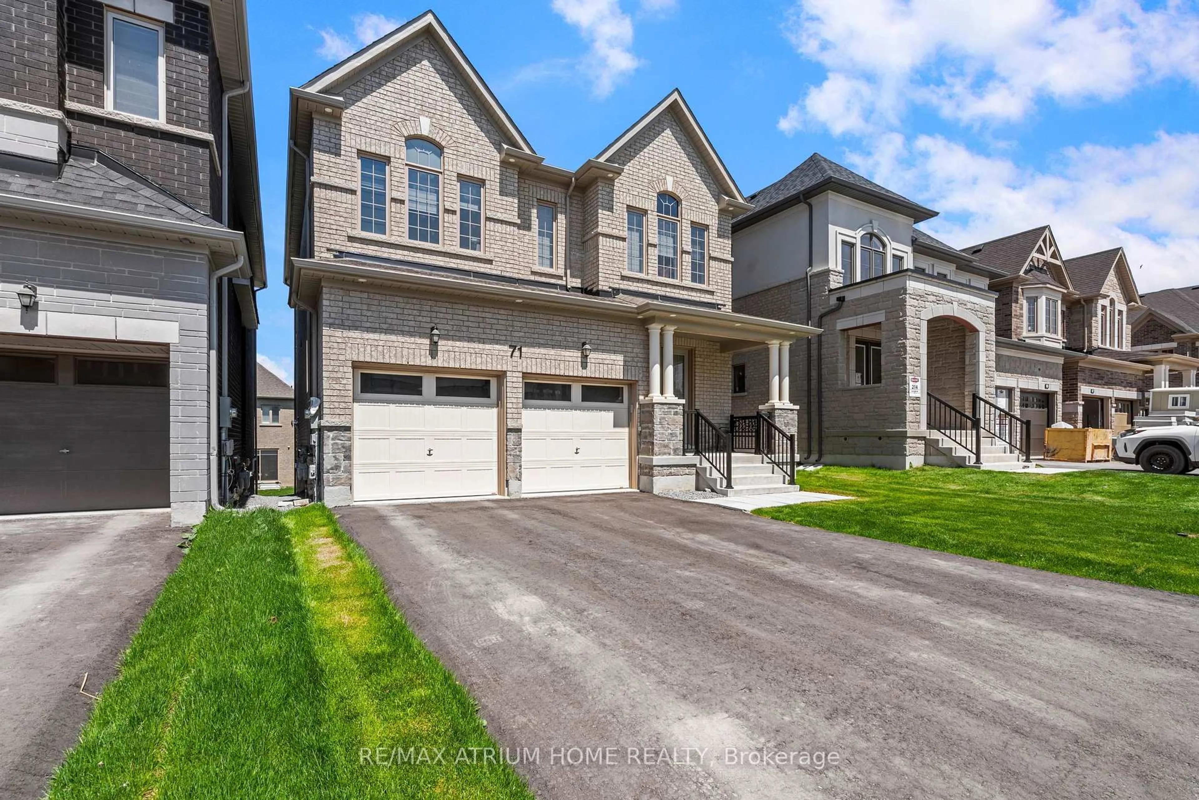 Unknown for 71 Silk Twist Dr, East Gwillimbury Ontario L9N 0W4