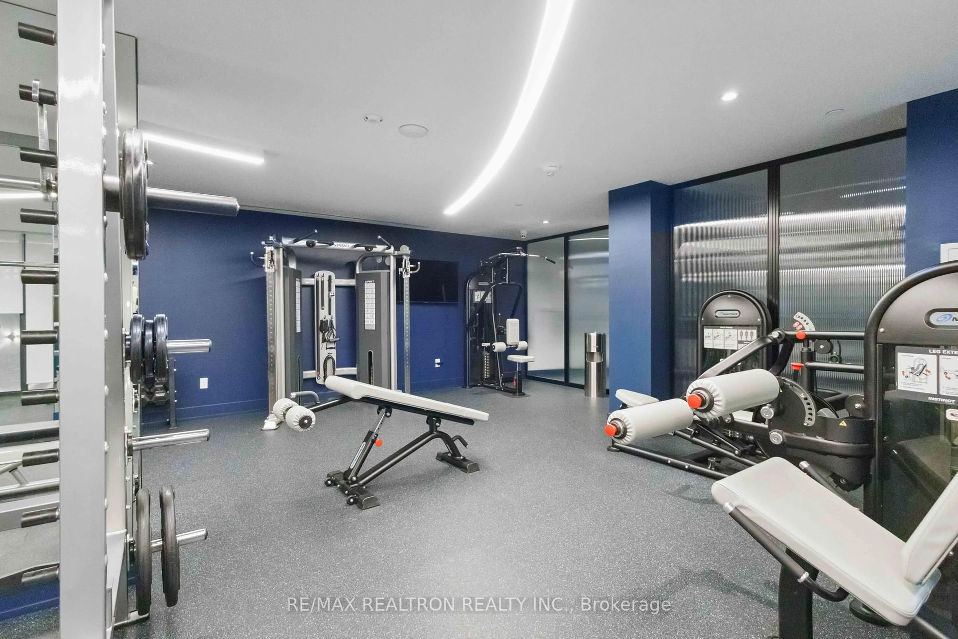Gym or fitness room for 185 Deerfield Rd #315, Newmarket Ontario L3Y 0G7