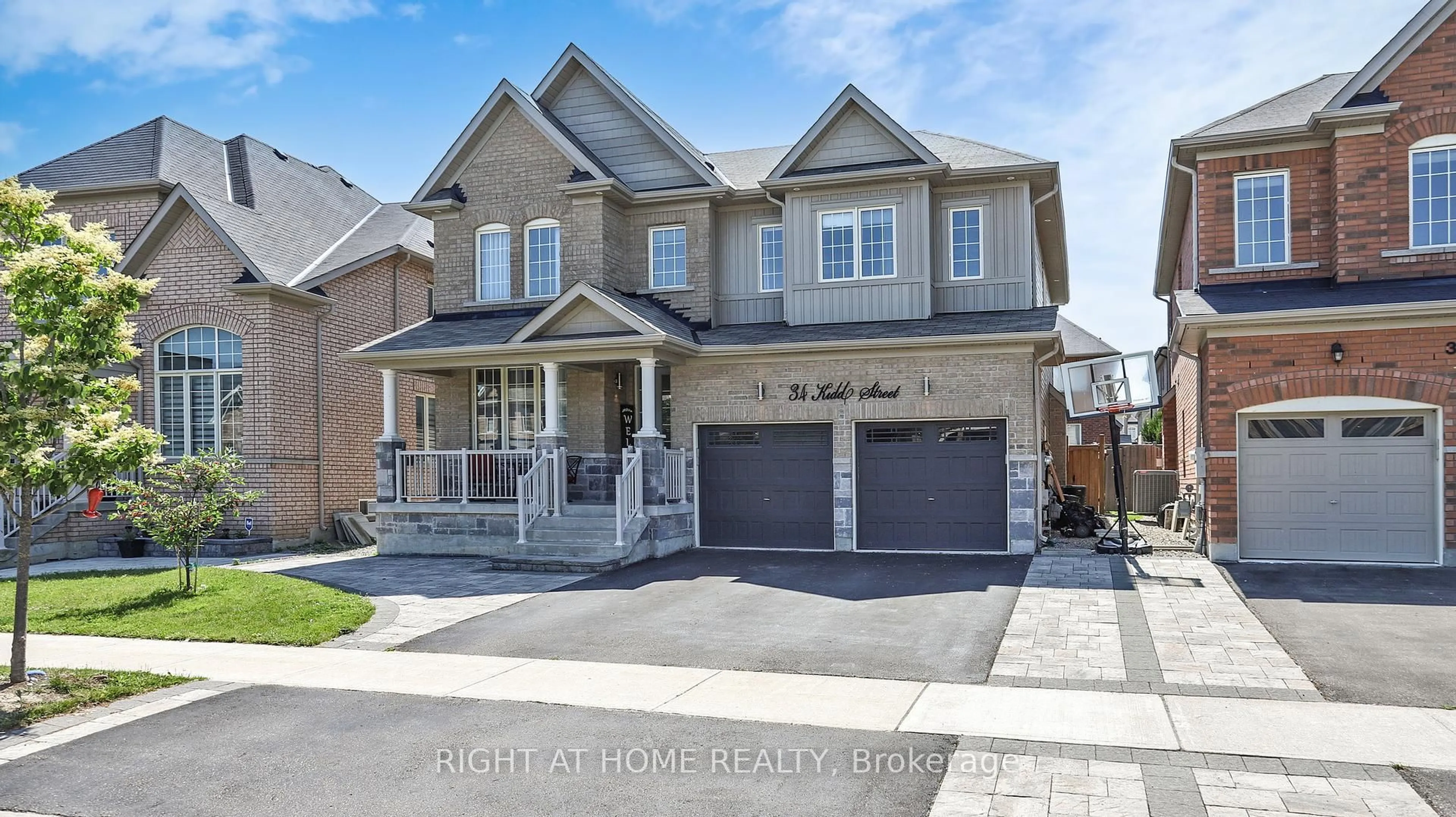 Home with brick exterior material, street for 34 Kidd St, Bradford West Gwillimbury Ontario L3Z 0V5