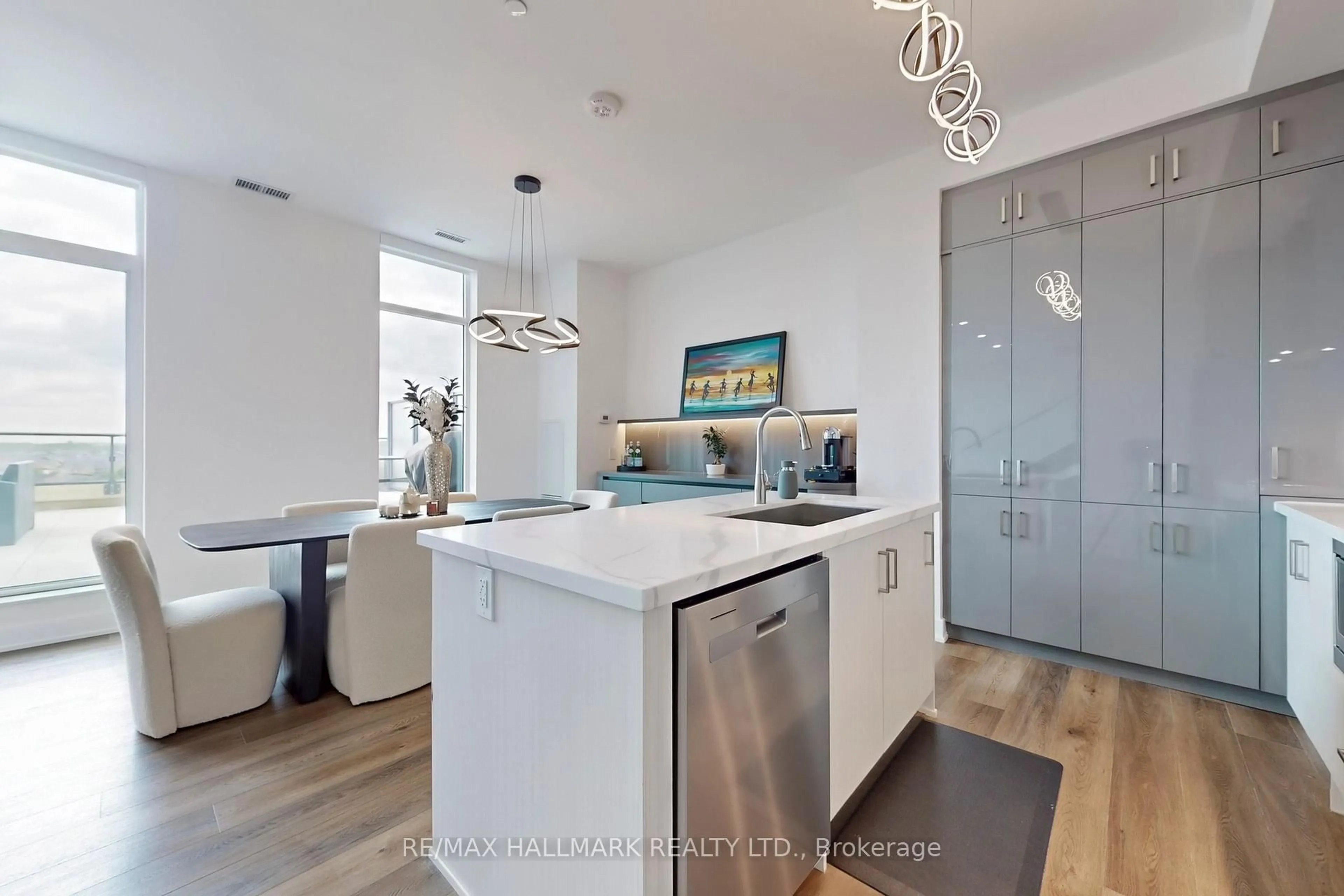 Open concept kitchen, unknown for 11782 Ninth Line #PH 704, Whitchurch-Stouffville Ontario L4A 5E9