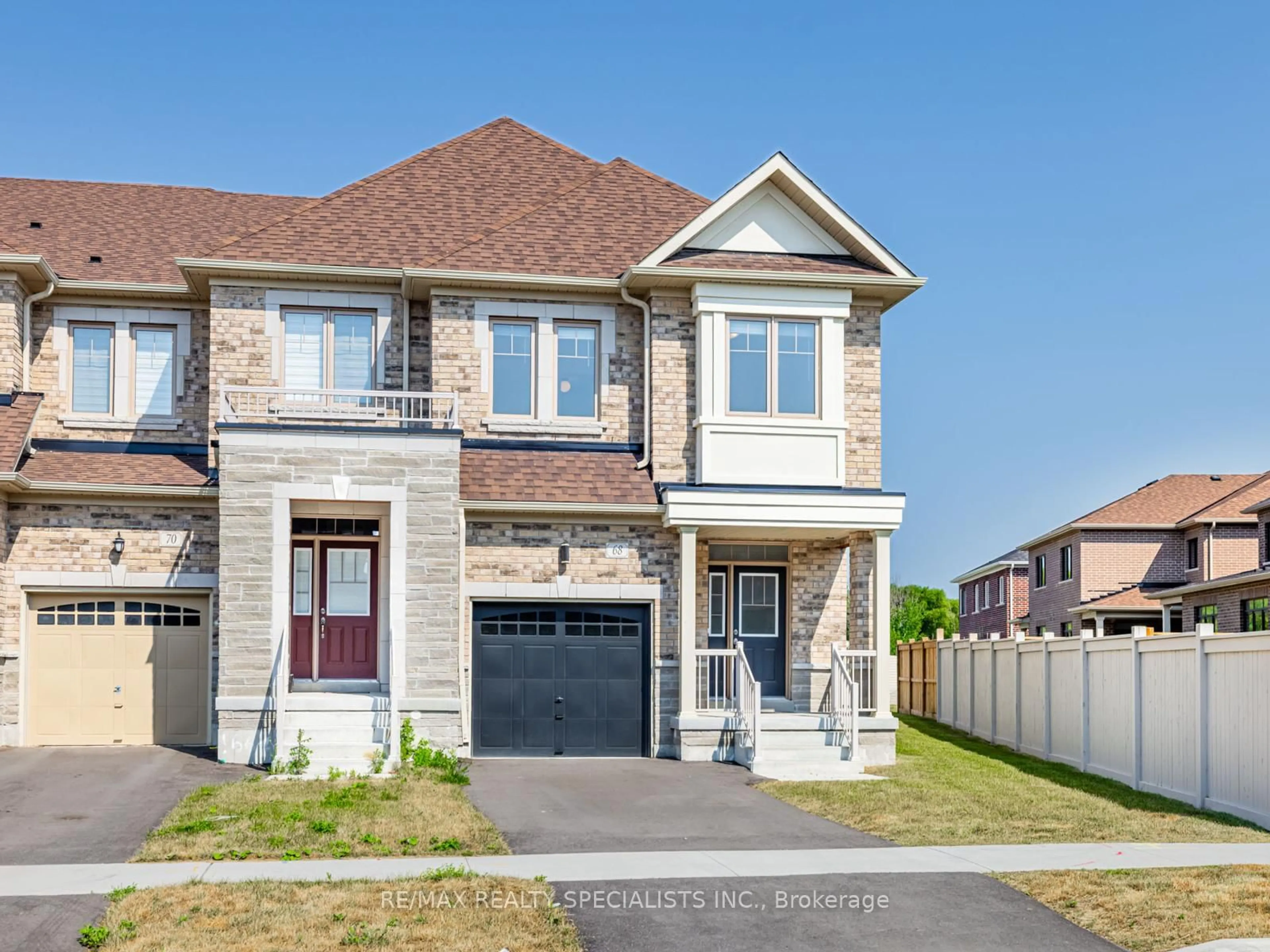 Home with brick exterior material, street for 68 Ferragine Cres, Bradford West Gwillimbury Ontario L3Z 4K2