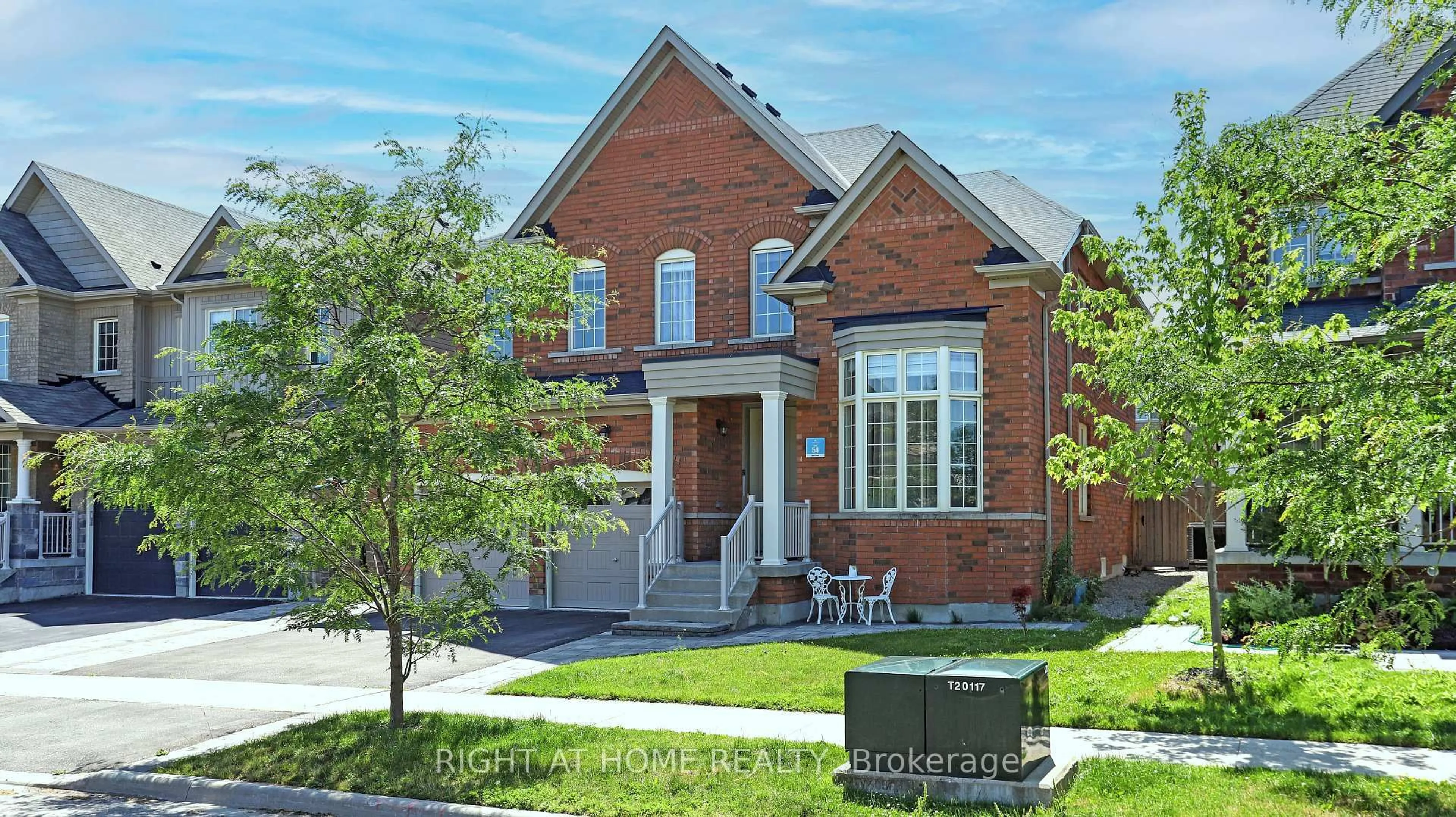 Home with brick exterior material, street for 38 Kidd St, Bradford West Gwillimbury Ontario L3Z 0V5