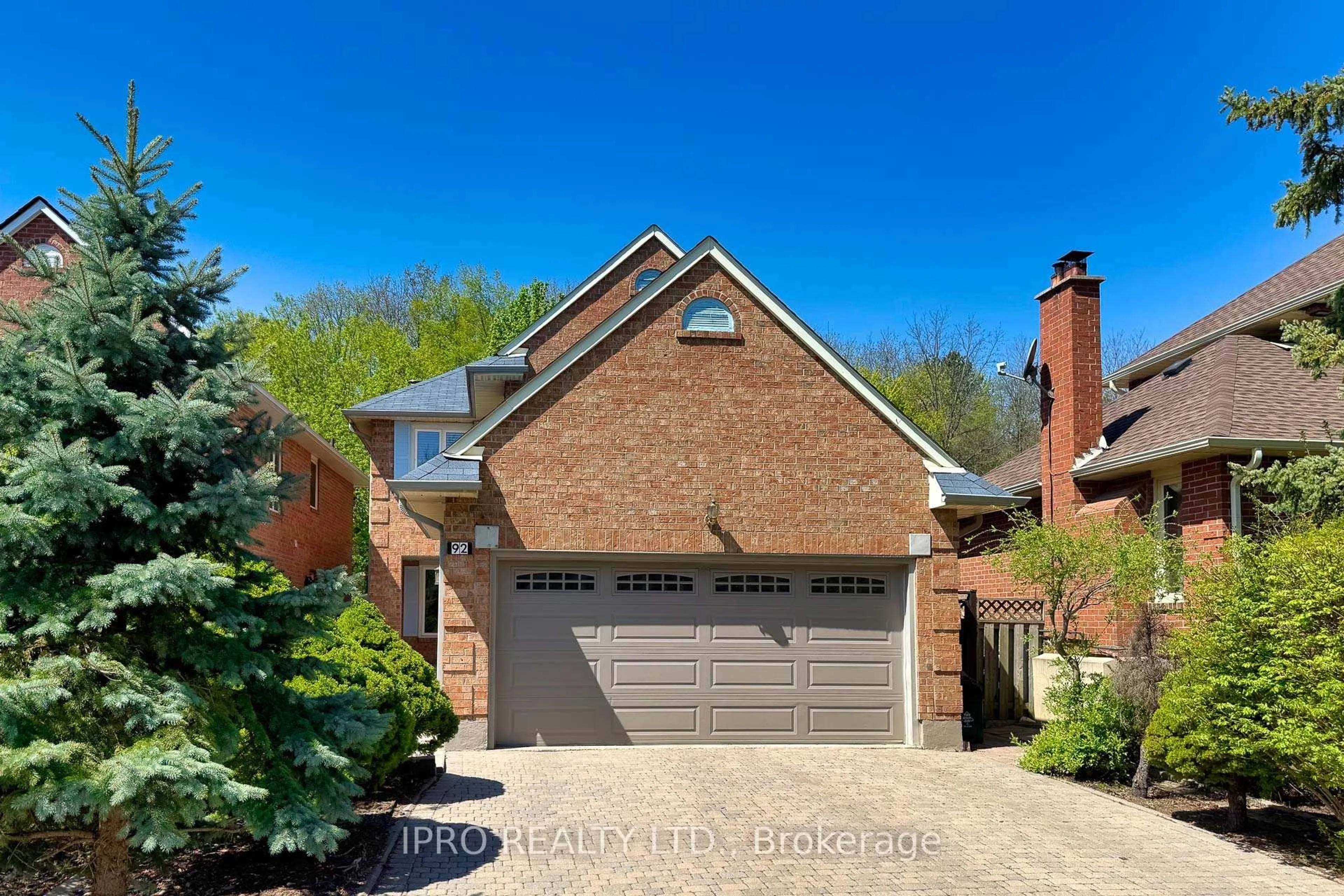 Home with brick exterior material, street for 92 Rosebury Lane, Vaughan Ontario L4L 3Z8