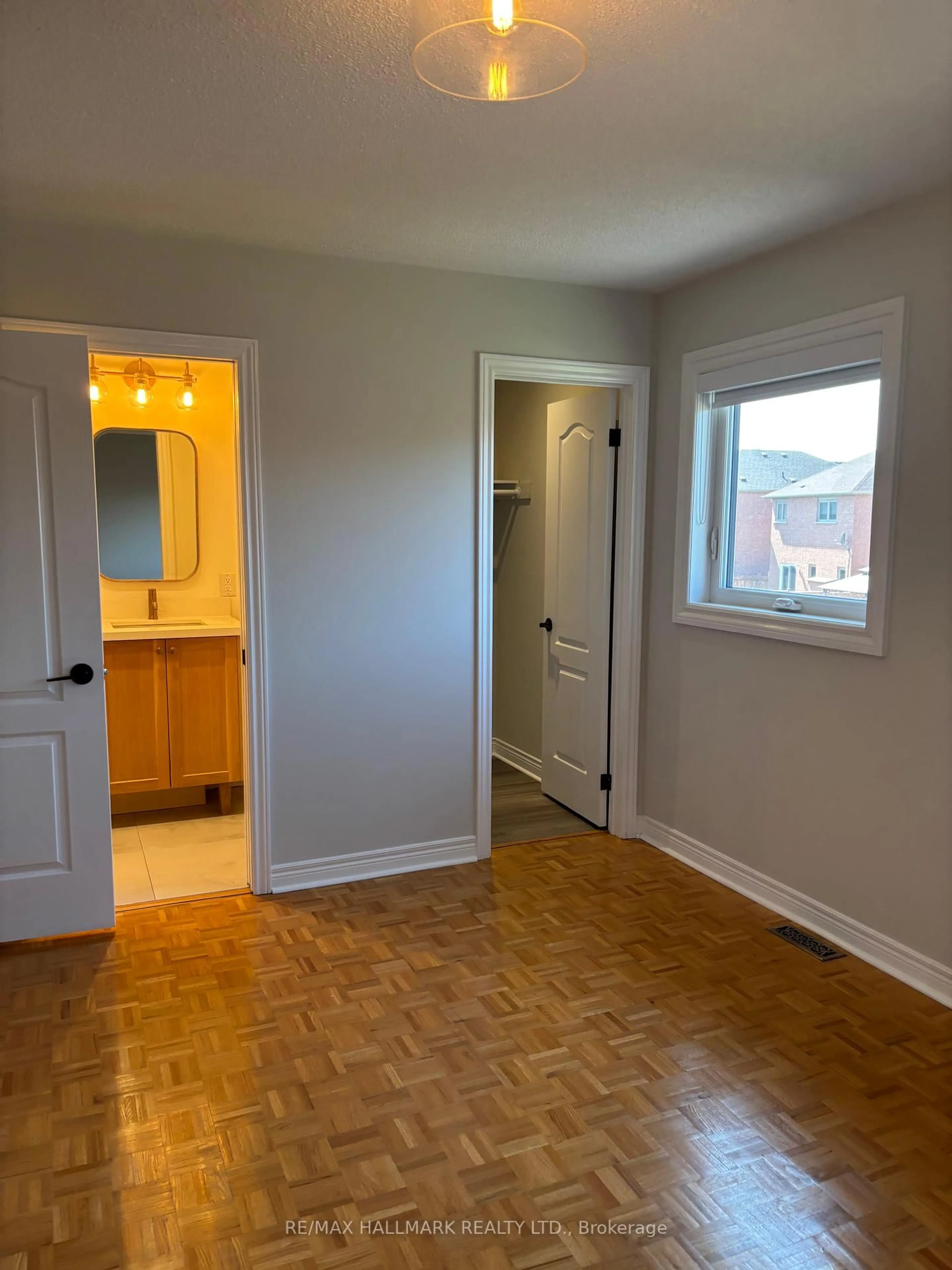 A pic of a room for 22 Laura Sabrina Dr, Vaughan Ontario L4H 1M6