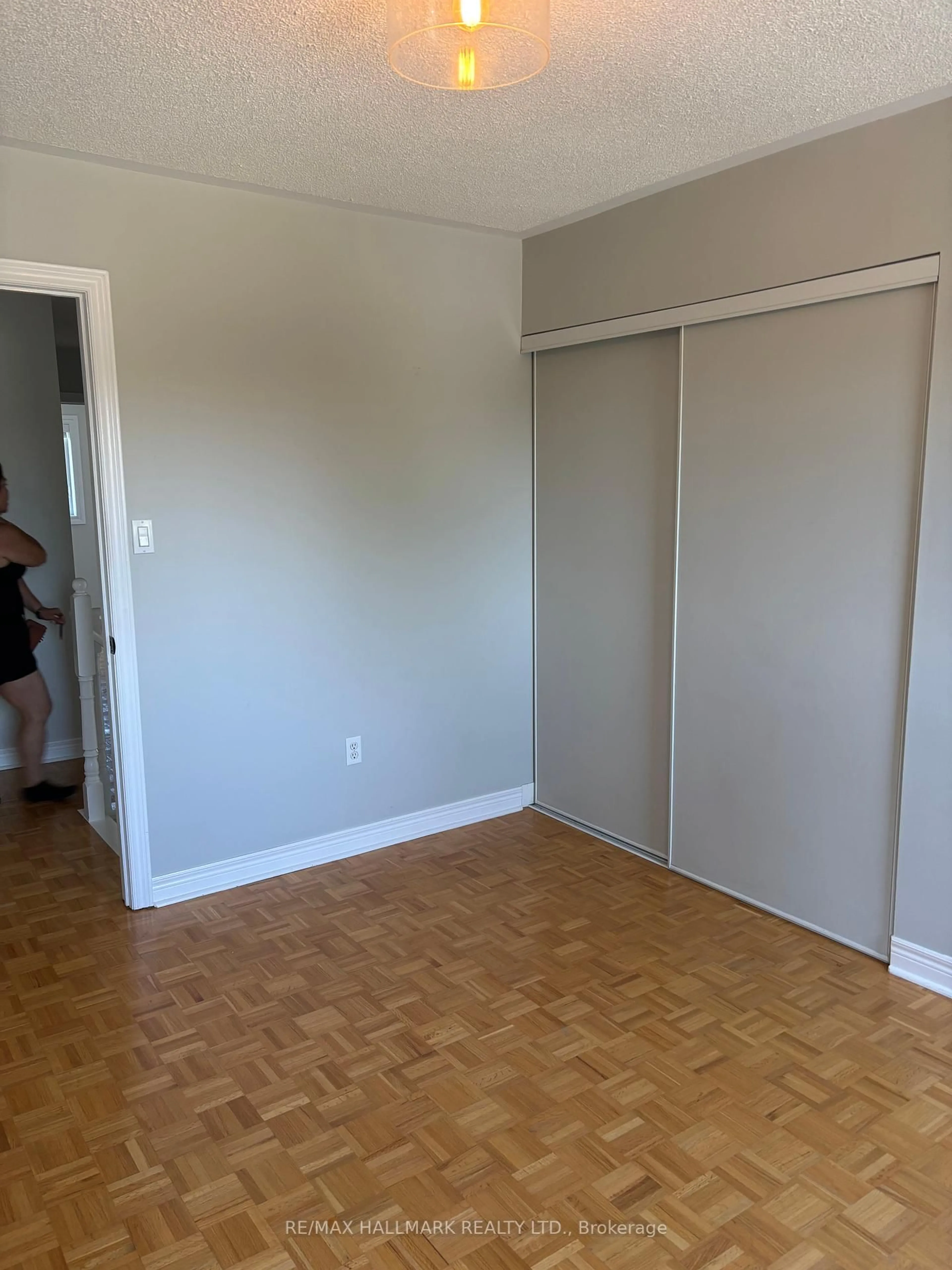 A pic of a room for 22 Laura Sabrina Dr, Vaughan Ontario L4H 1M6
