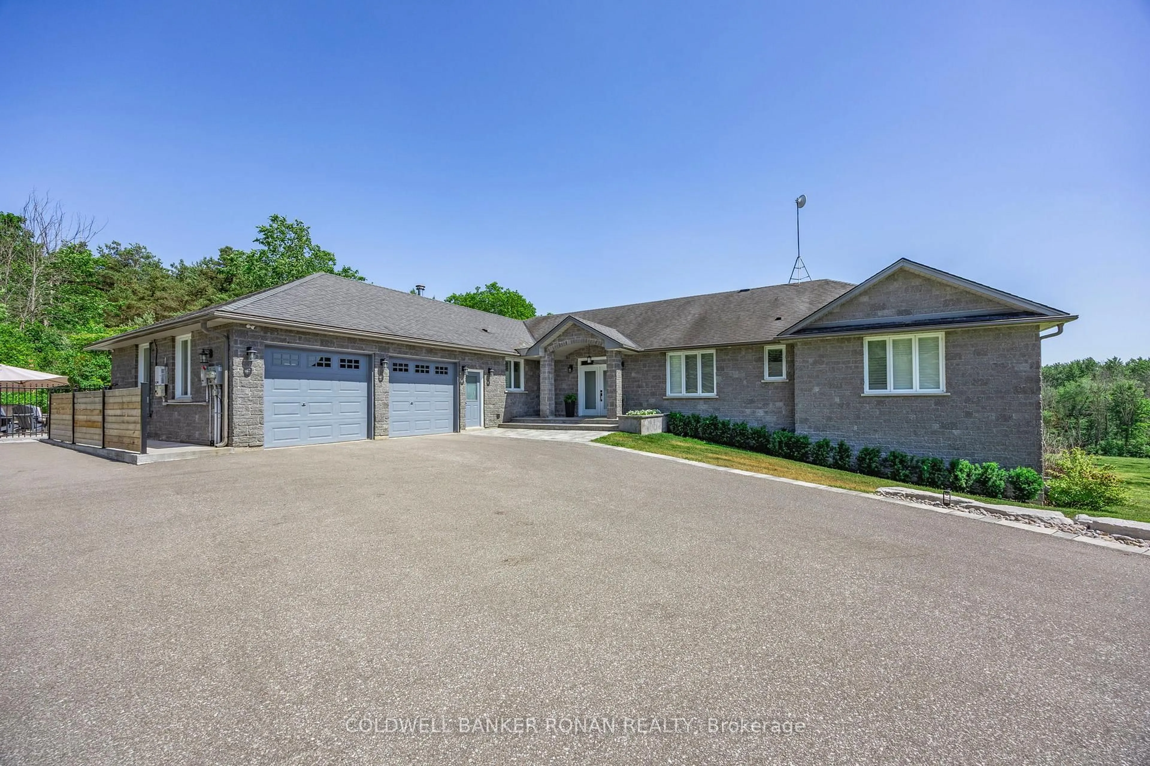 A pic from outside/outdoor area/front of a property/back of a property/a pic from drone, street for 7765 5  Sideroad, Adjala-Tosorontio Ontario L9R 1V3