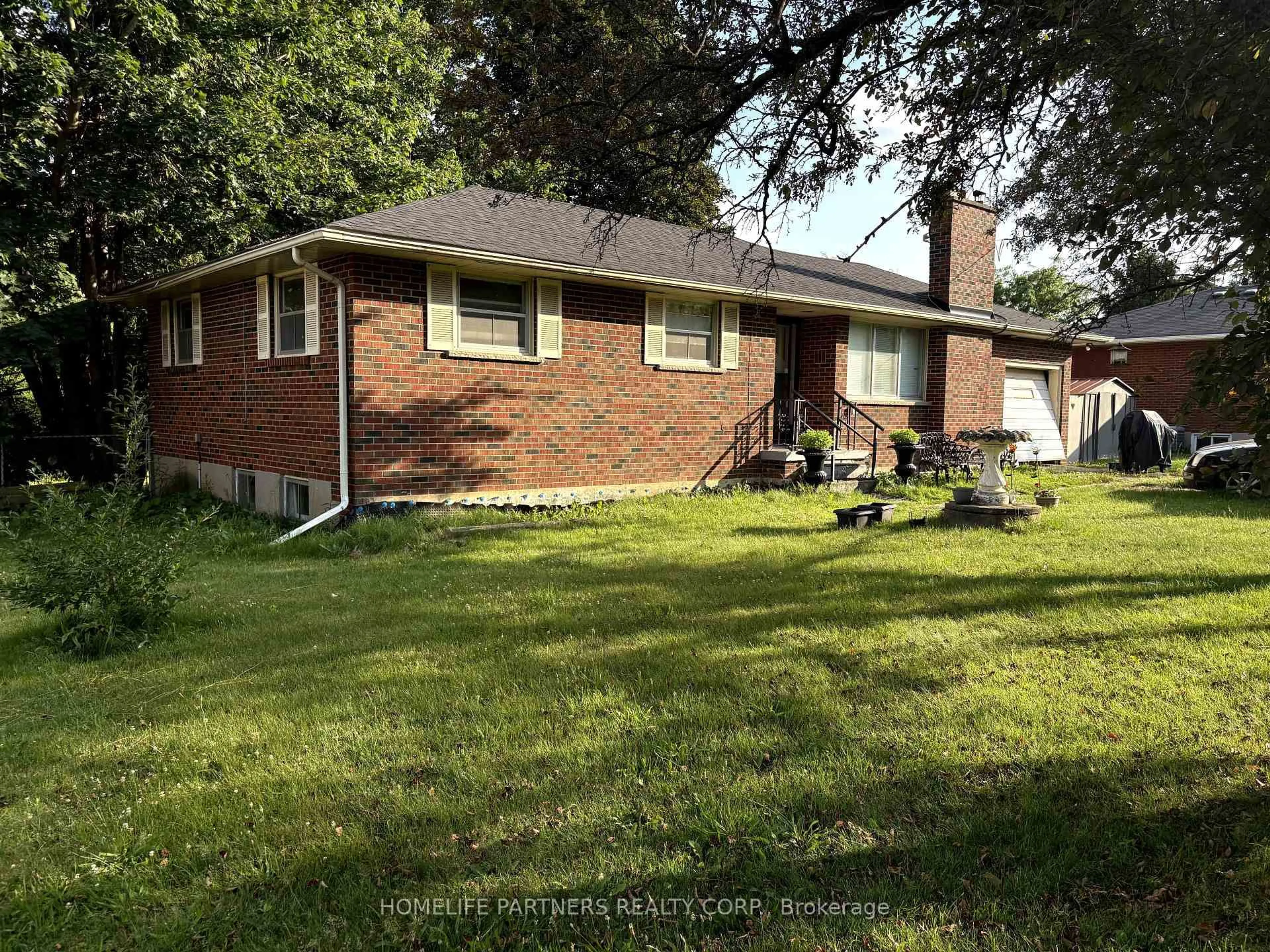 Home with brick exterior material, unknown for 6531 King Rd, King Ontario L0G 1N0