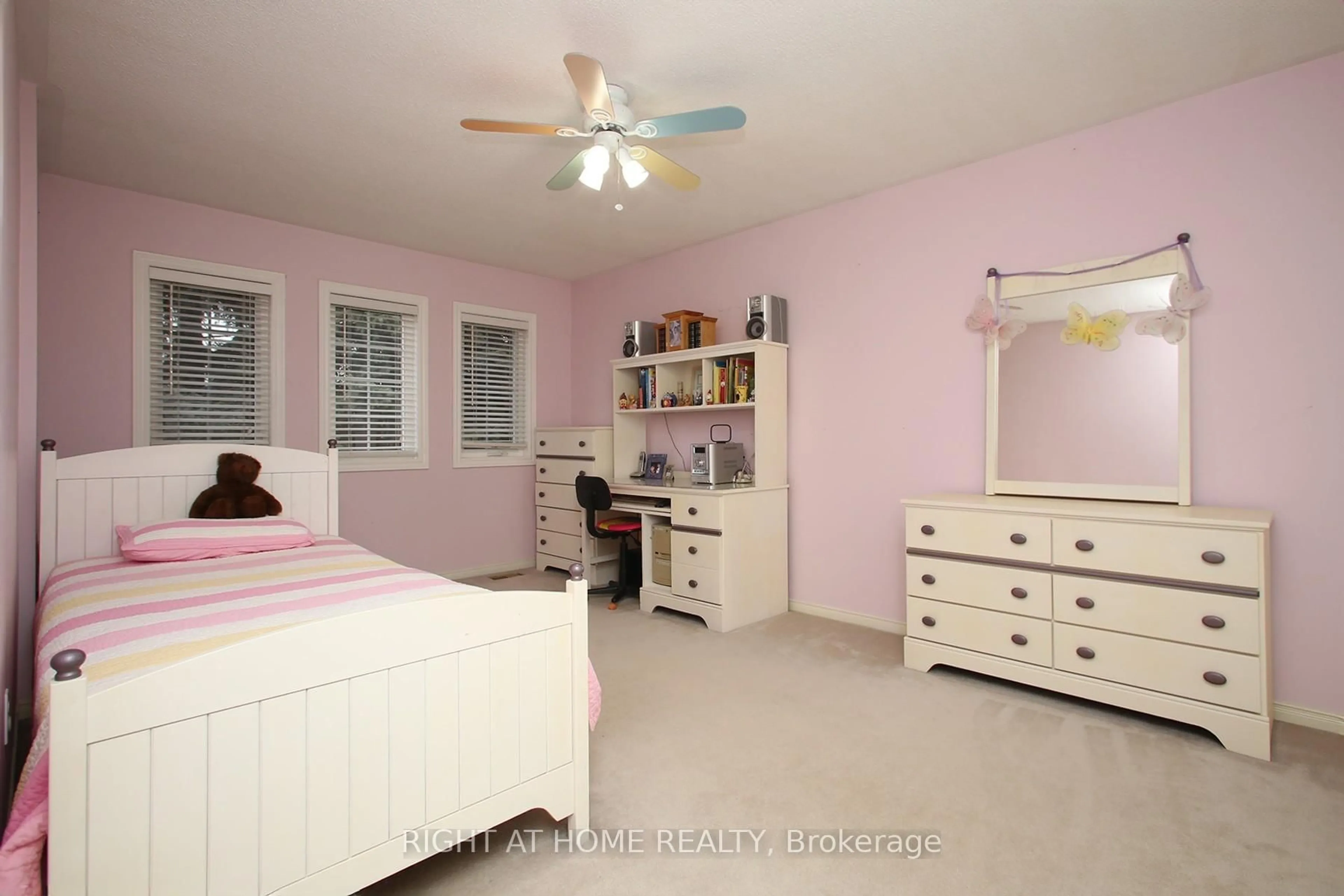 A pic of a room for 6 Coldstream Cres, Richmond Hill Ontario L4S 1E6