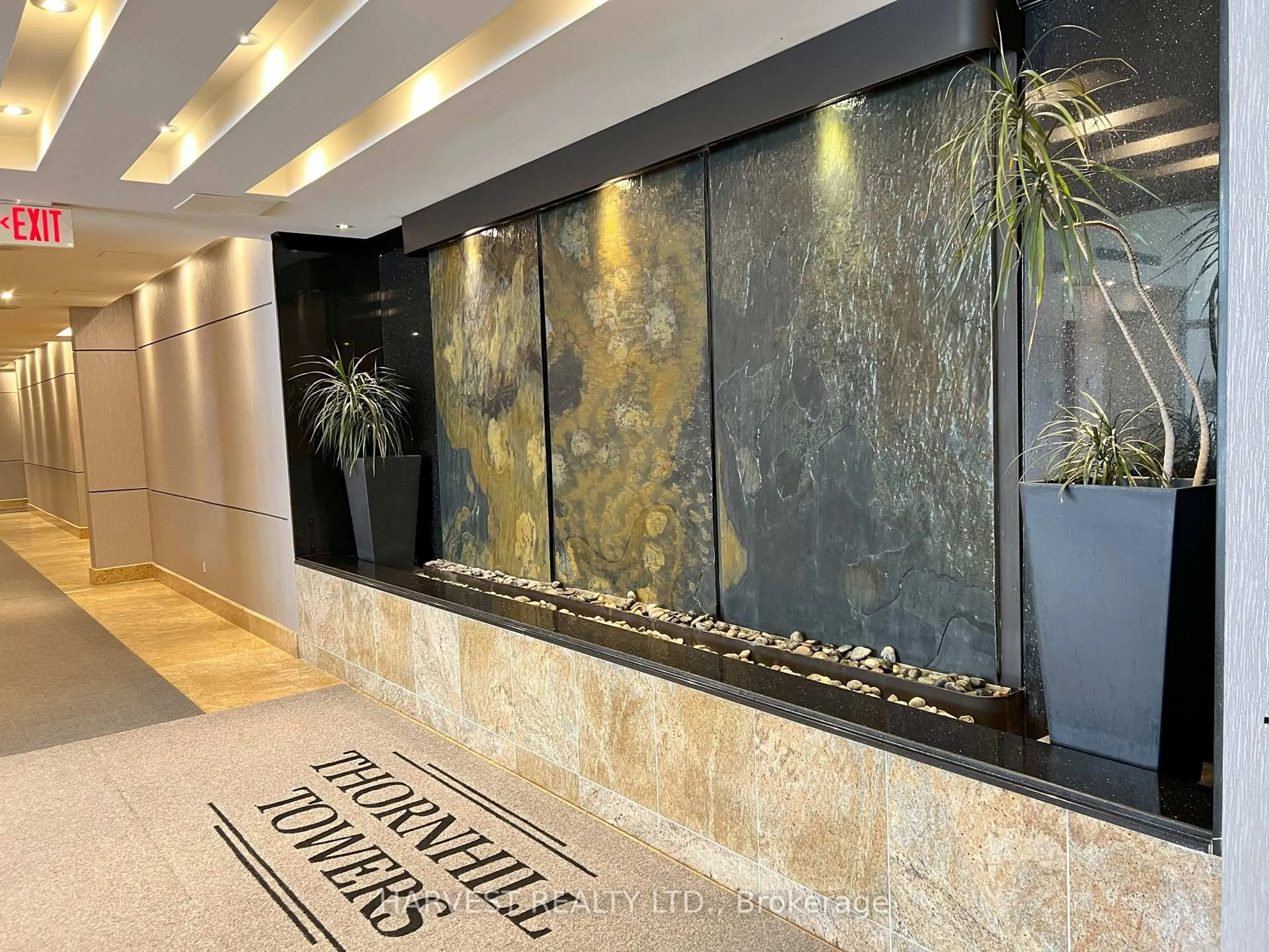 Indoor foyer for 62 Suncrest Blvd #322, Markham Ontario L3T 7Y6