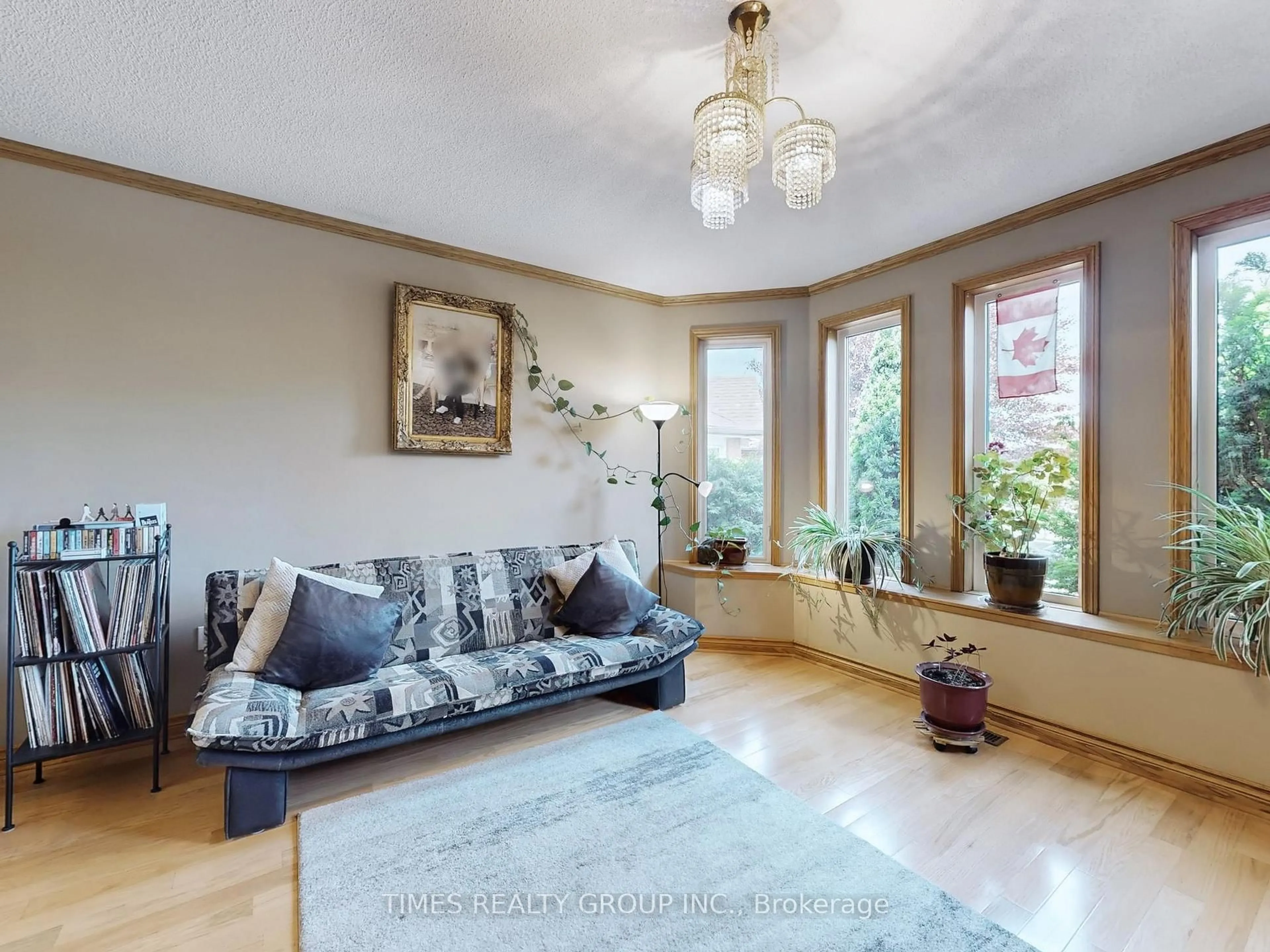 Living room with furniture, unknown for 50 Depeuter Cres, Bradford West Gwillimbury Ontario L3Z 3A3
