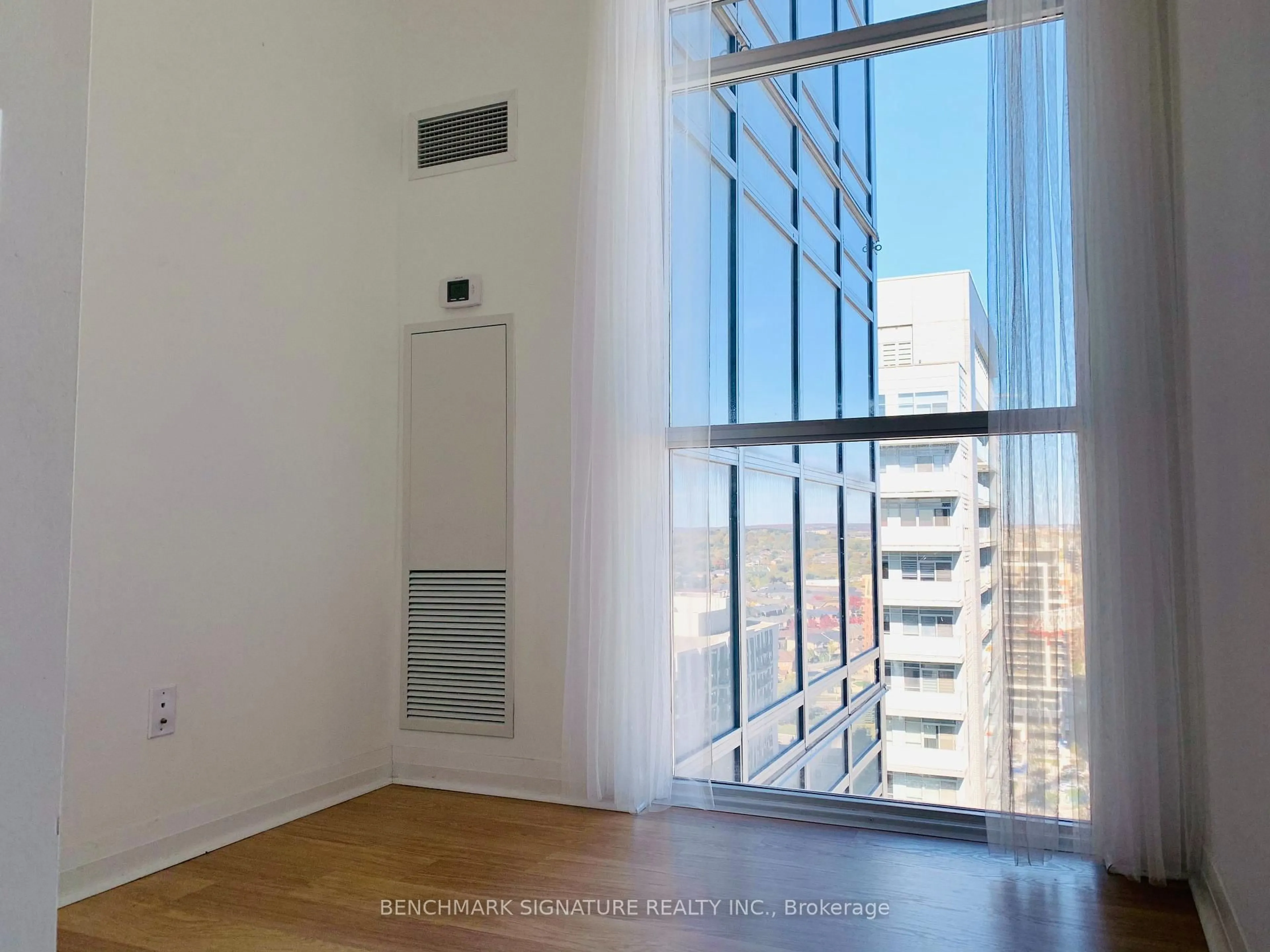 A pic of a room for 55 Oneida Cres #1908, Richmond Hill Ontario L4B 4T9