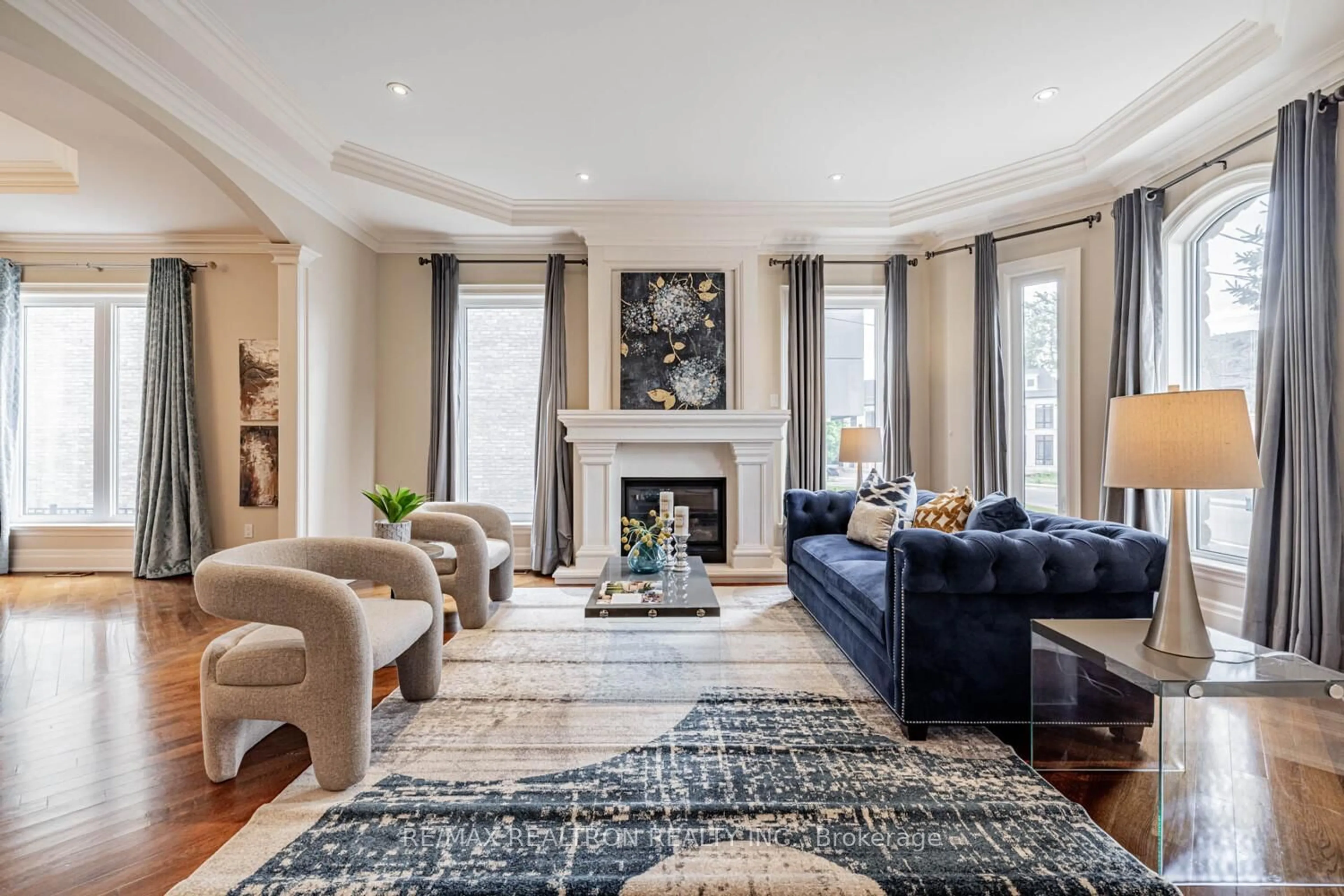 Living room with furniture, unknown for 12 Orlon Cres, Richmond Hill Ontario L4C 6S5
