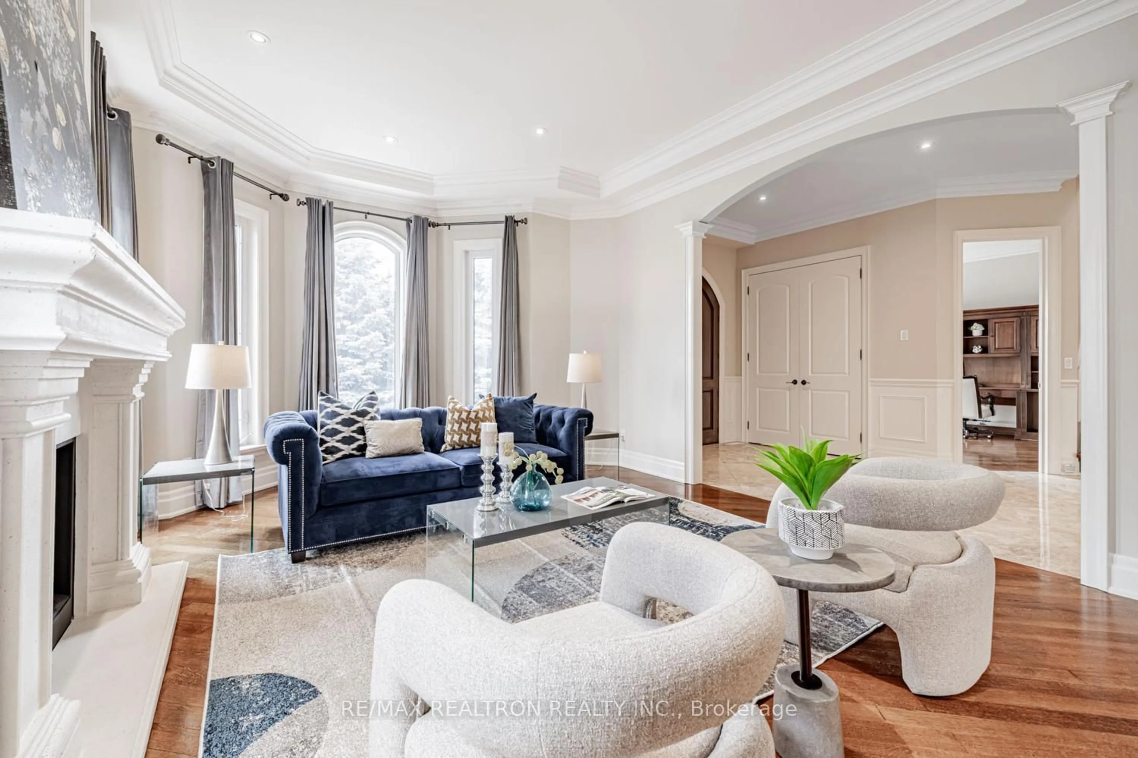 Living room with furniture, unknown for 12 Orlon Cres, Richmond Hill Ontario L4C 6S5
