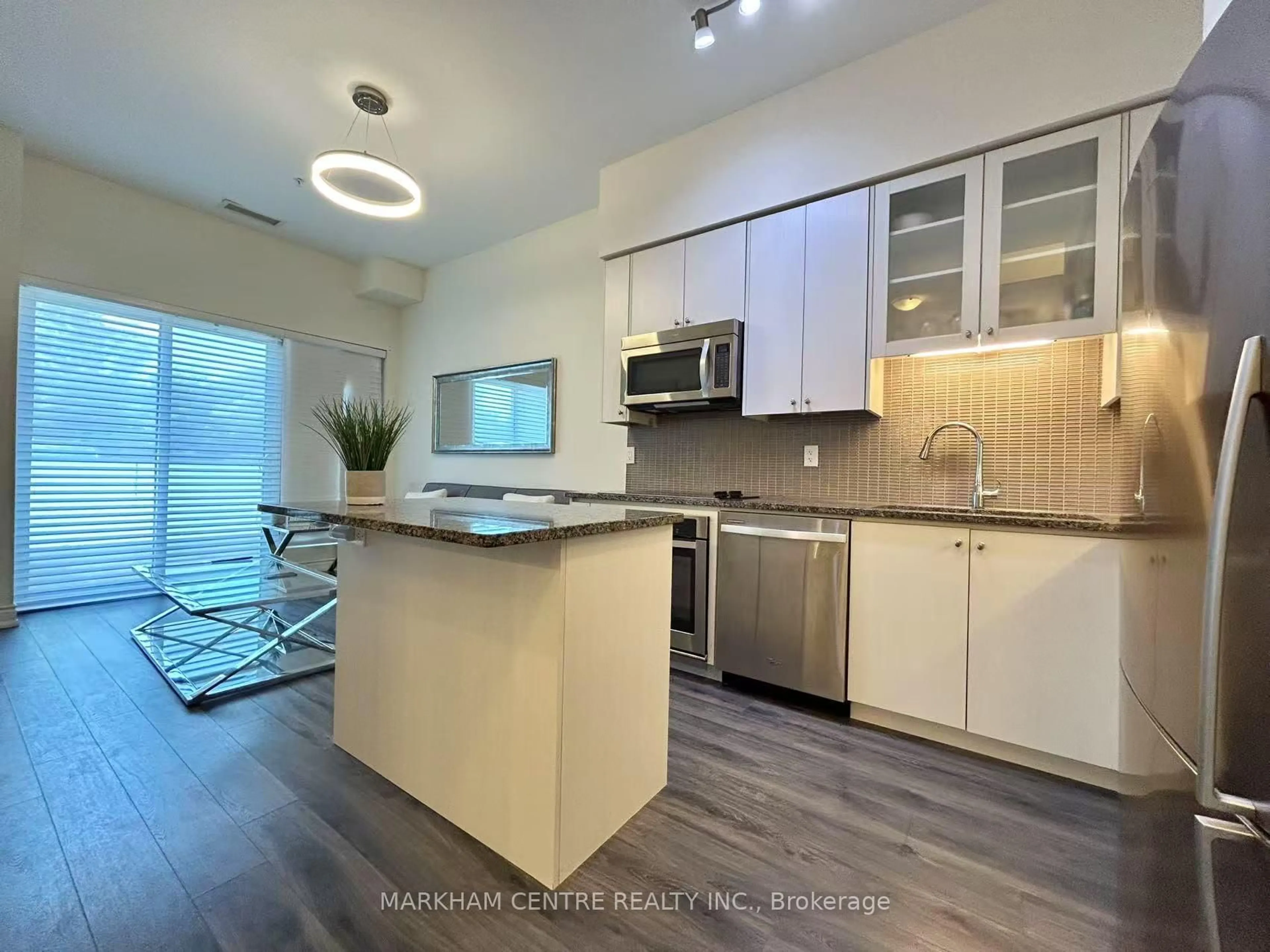 Open concept kitchen, unknown for 9090 Yonge St #103B, Richmond Hill Ontario L4C 0Z1